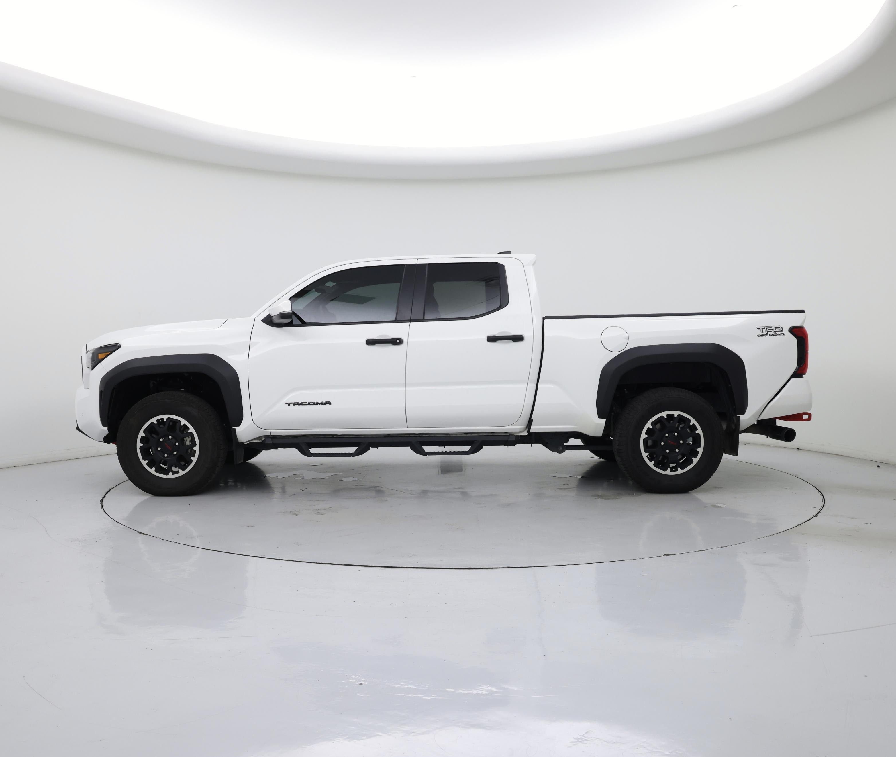 Thumbnail: 2024 Toyota Tacoma - 3