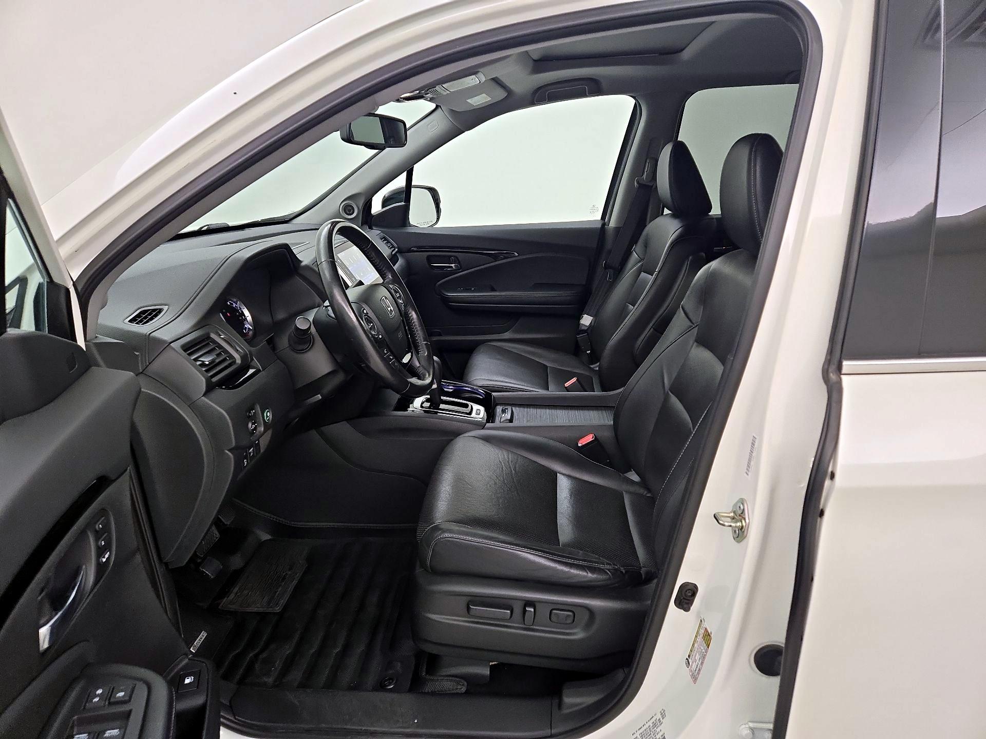 Thumbnail: 2017 Honda Ridgeline - 11