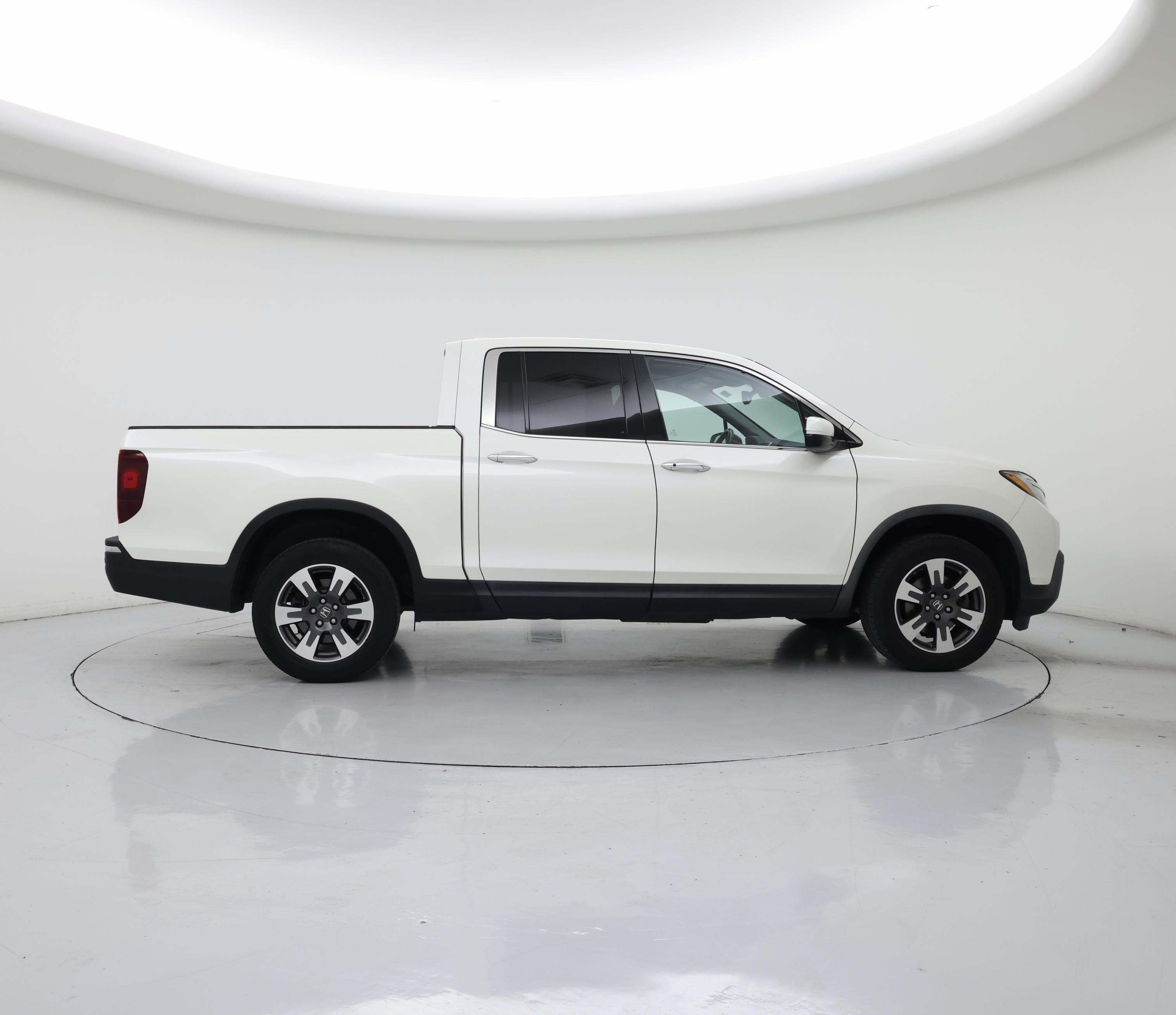 Thumbnail: 2017 Honda Ridgeline - 7