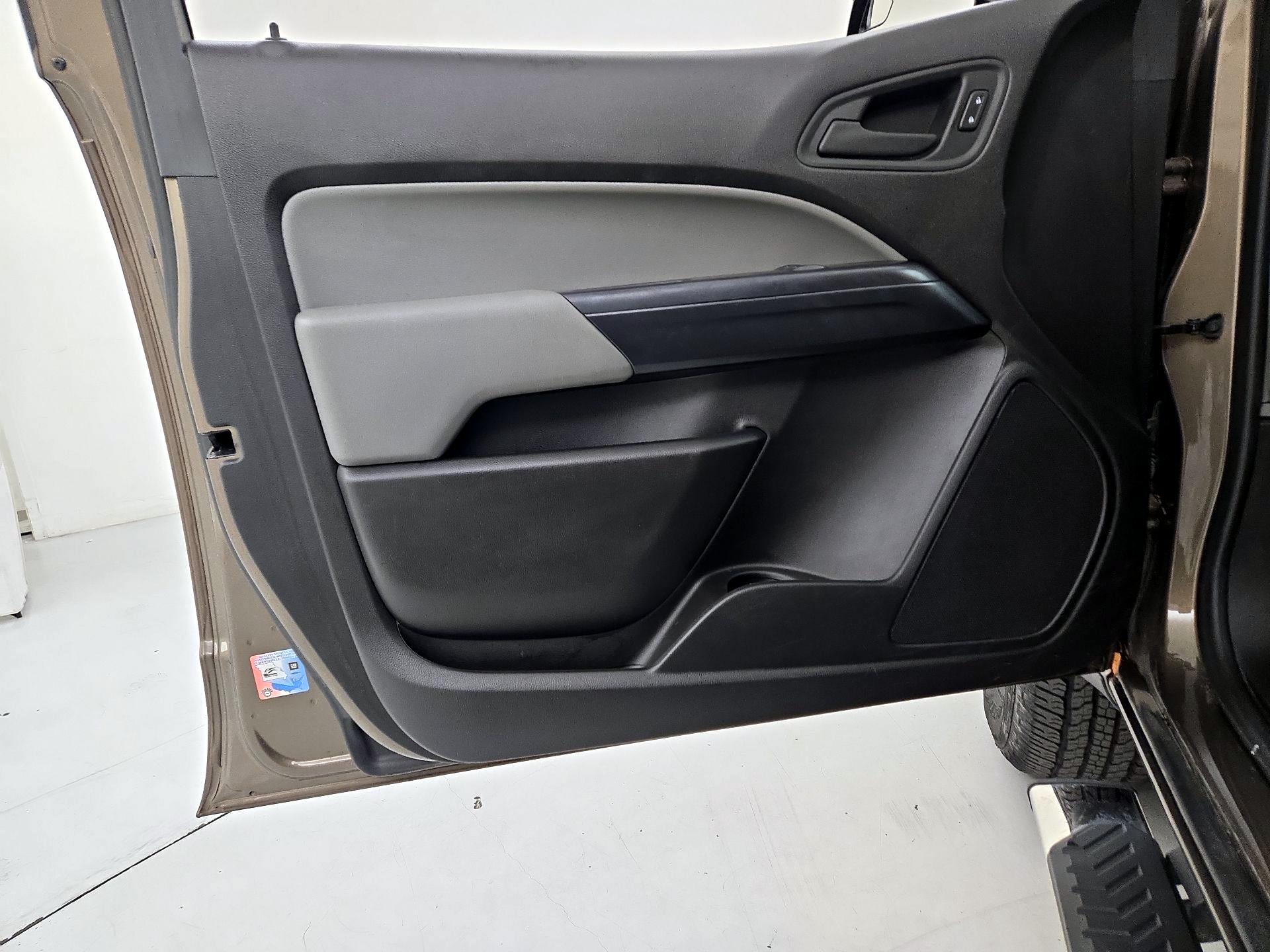 Thumbnail: 2016 GMC Canyon - 12