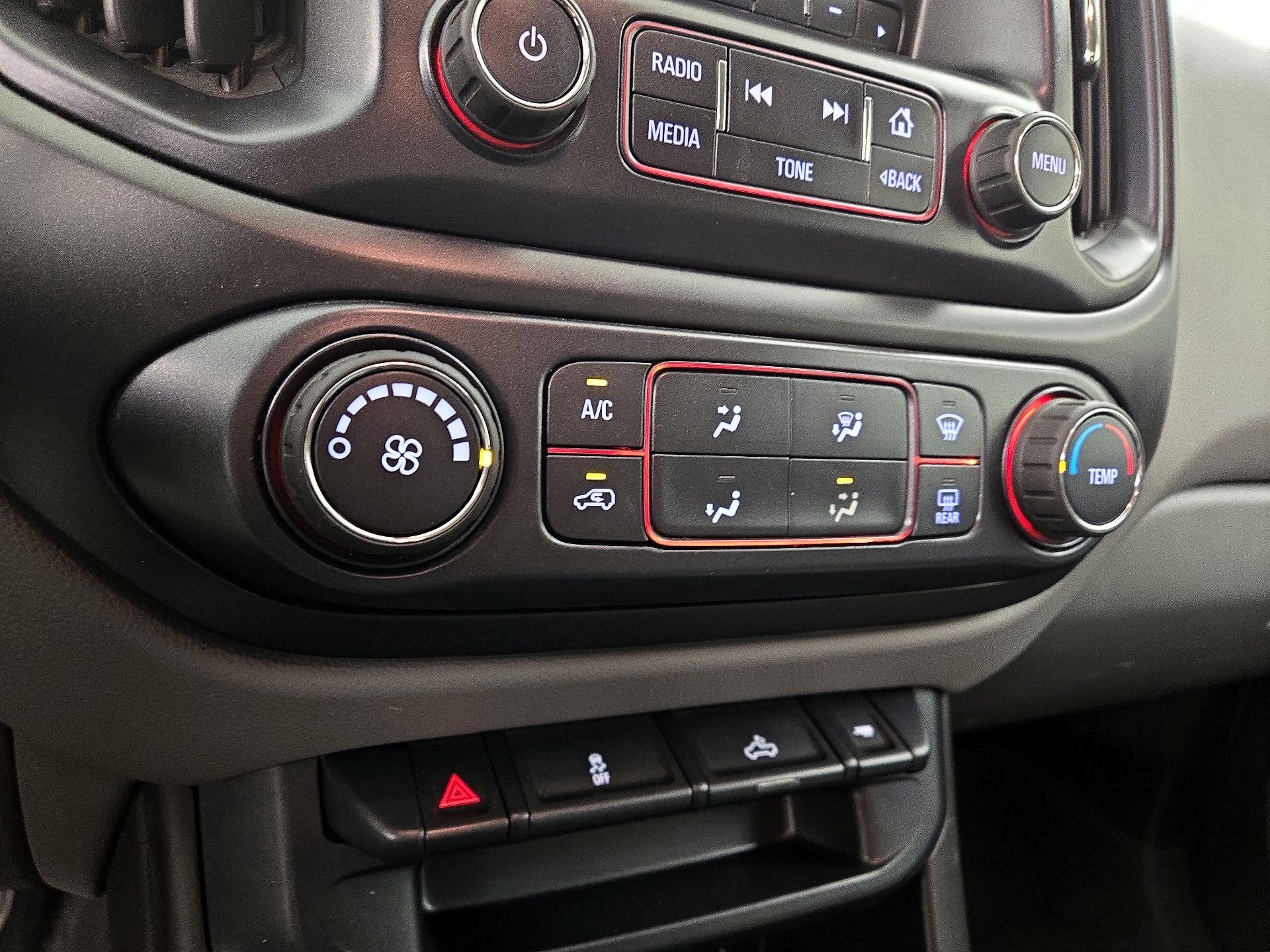 Thumbnail: 2016 GMC Canyon - 16