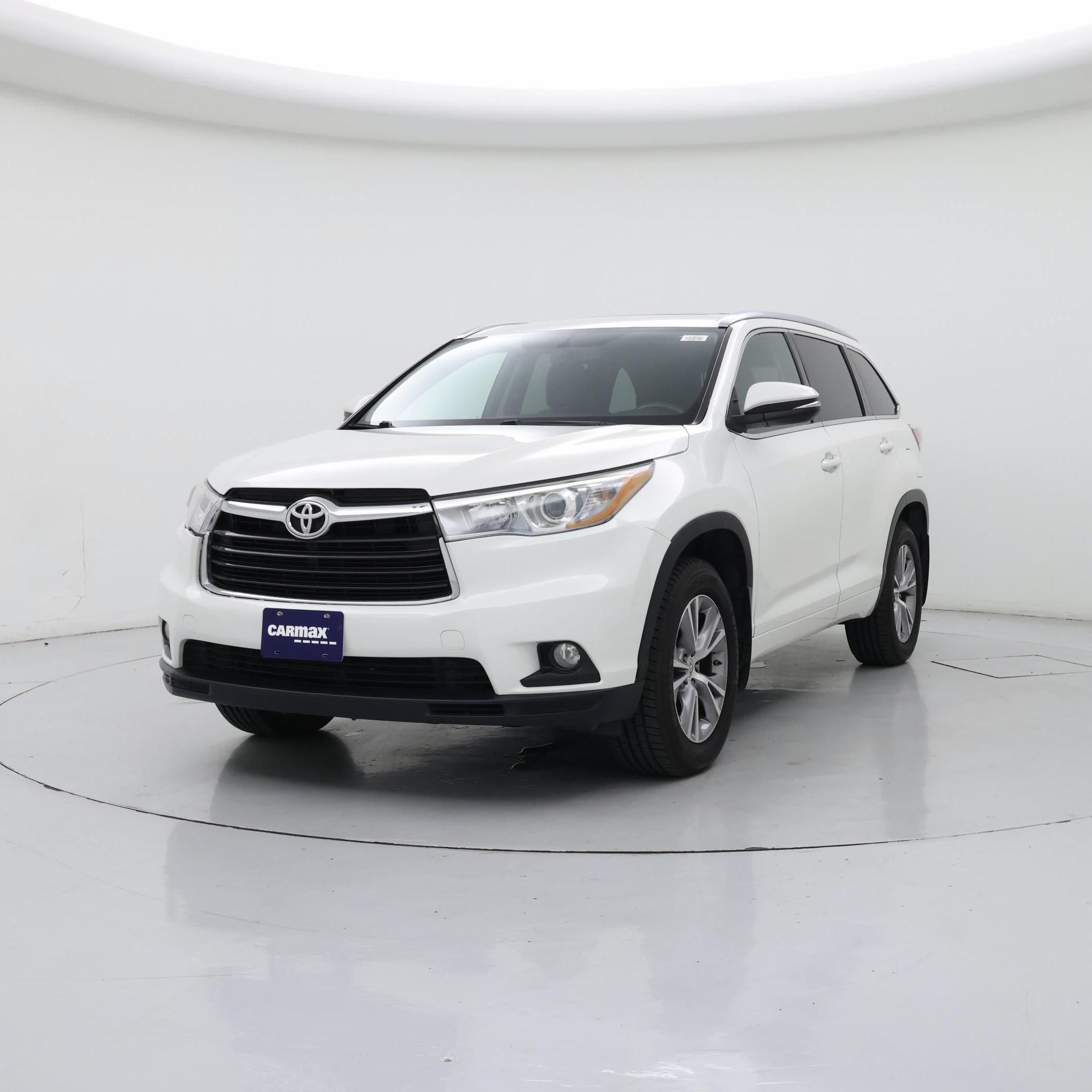 Thumbnail: 2015 Toyota Highlander - 4