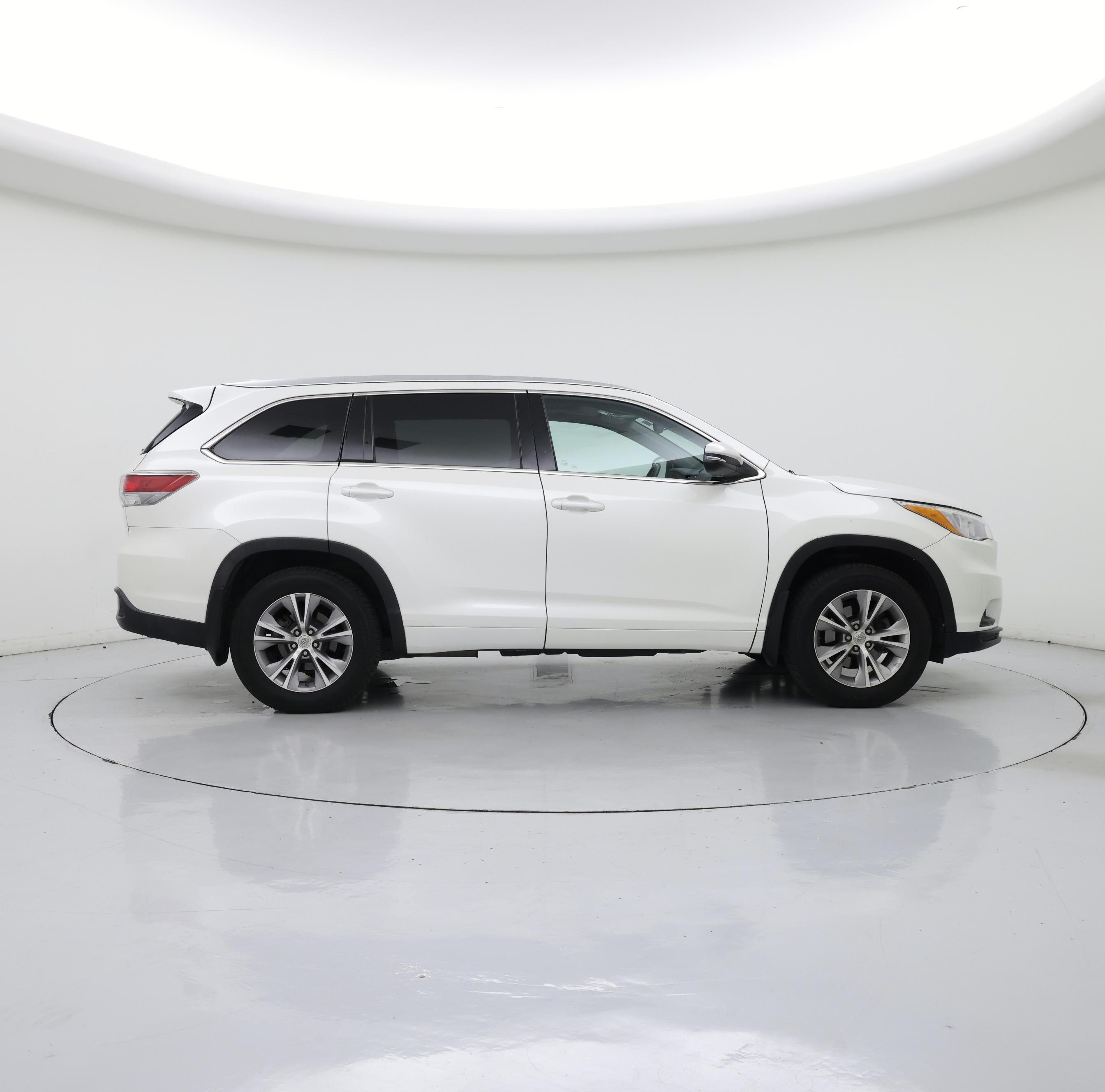 Thumbnail: 2015 Toyota Highlander - 7