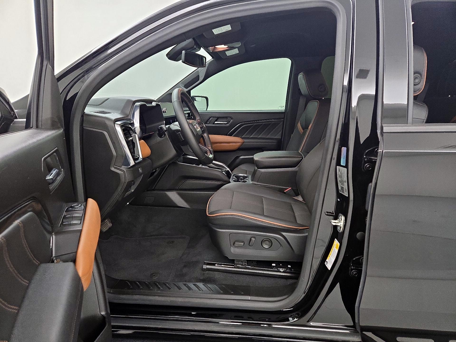 Thumbnail: 2024 GMC Canyon - 11