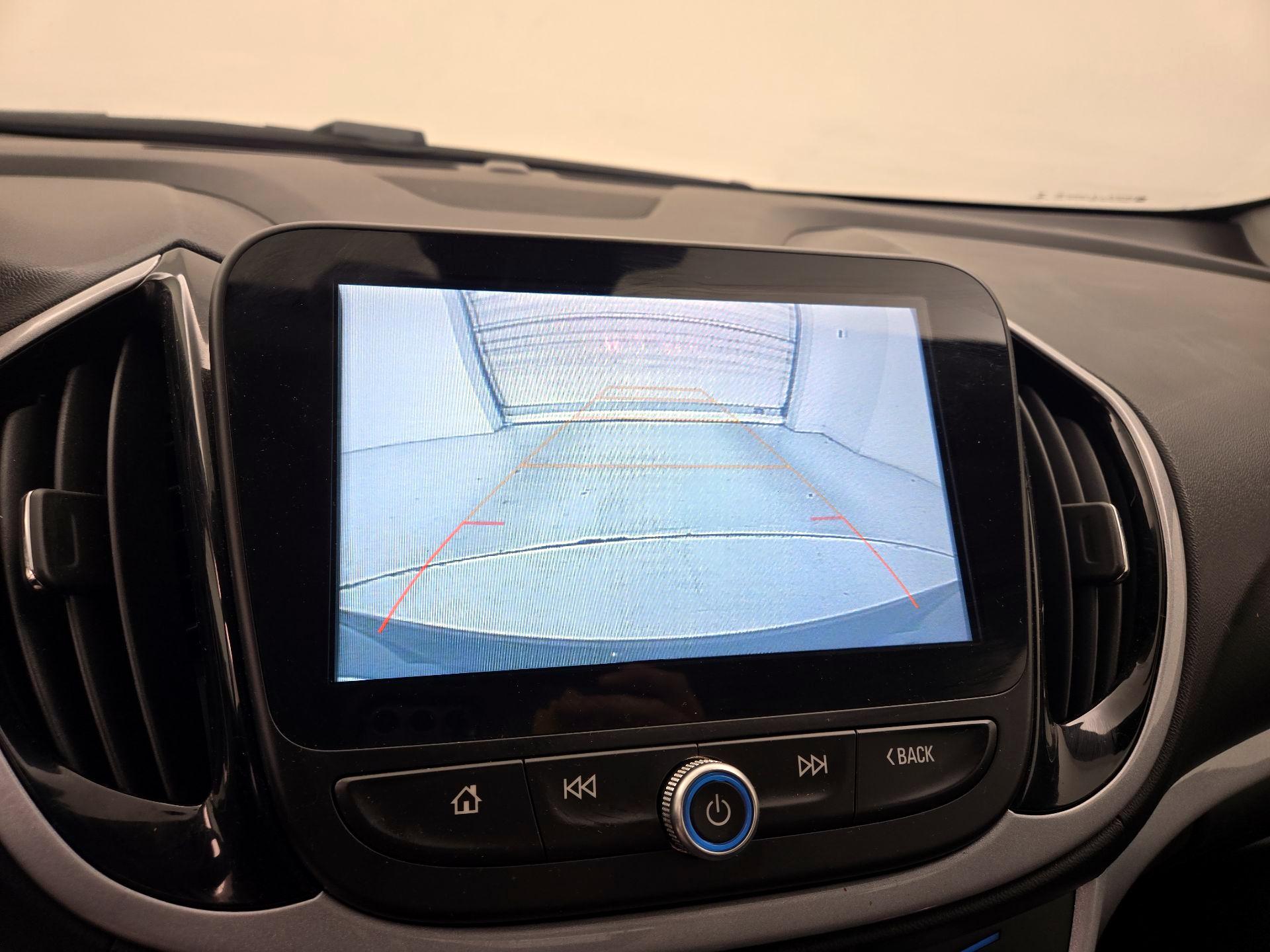 Thumbnail: 2018 Chevrolet Volt - 14