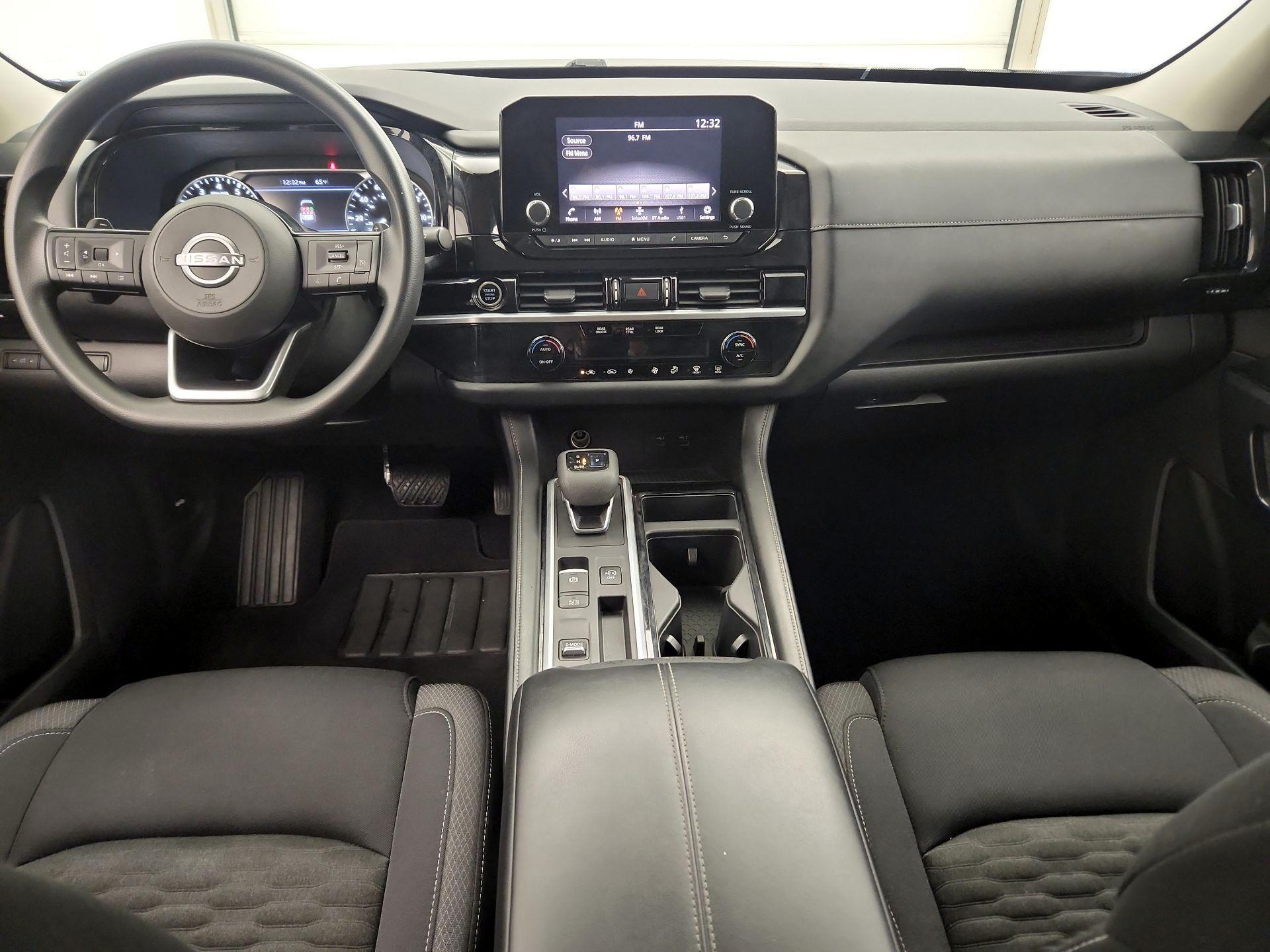Thumbnail: 2022 Nissan Pathfinder - 9