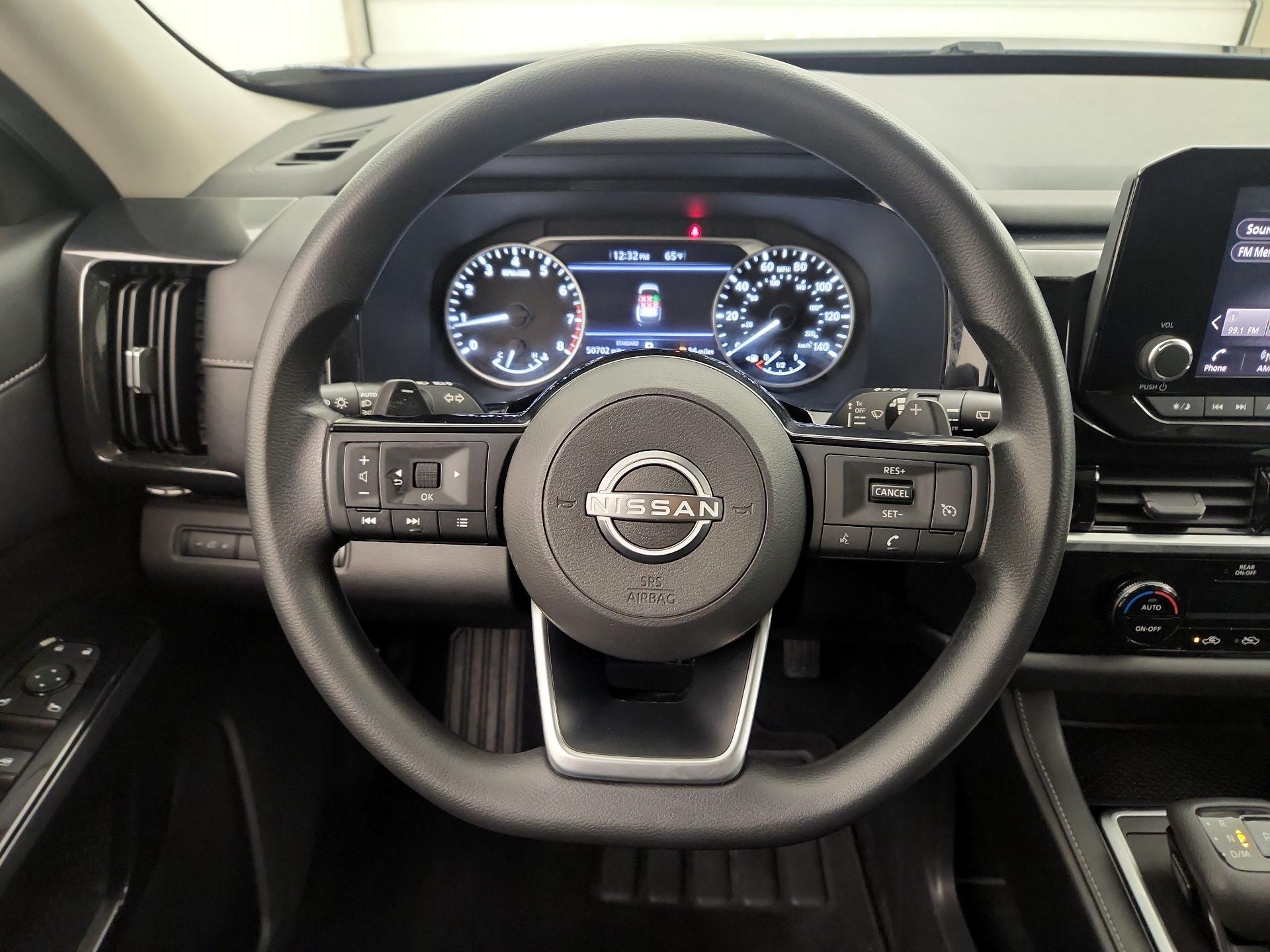 Thumbnail: 2022 Nissan Pathfinder - 10