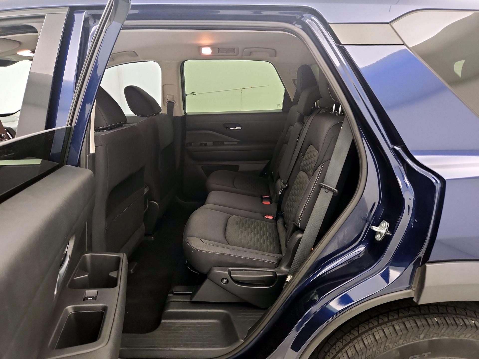Thumbnail: 2022 Nissan Pathfinder - 19