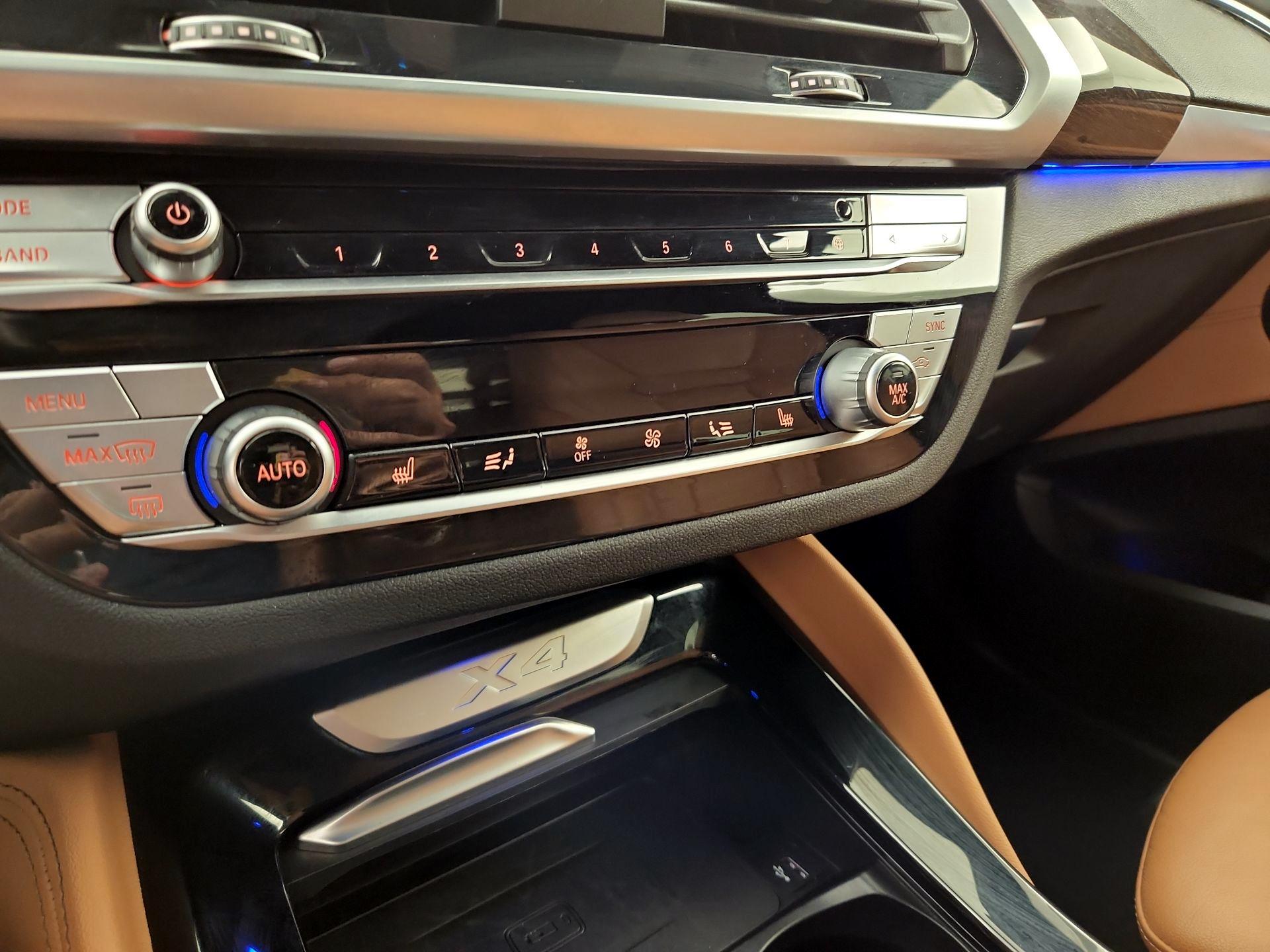 Thumbnail: 2021 BMW X4 - 17