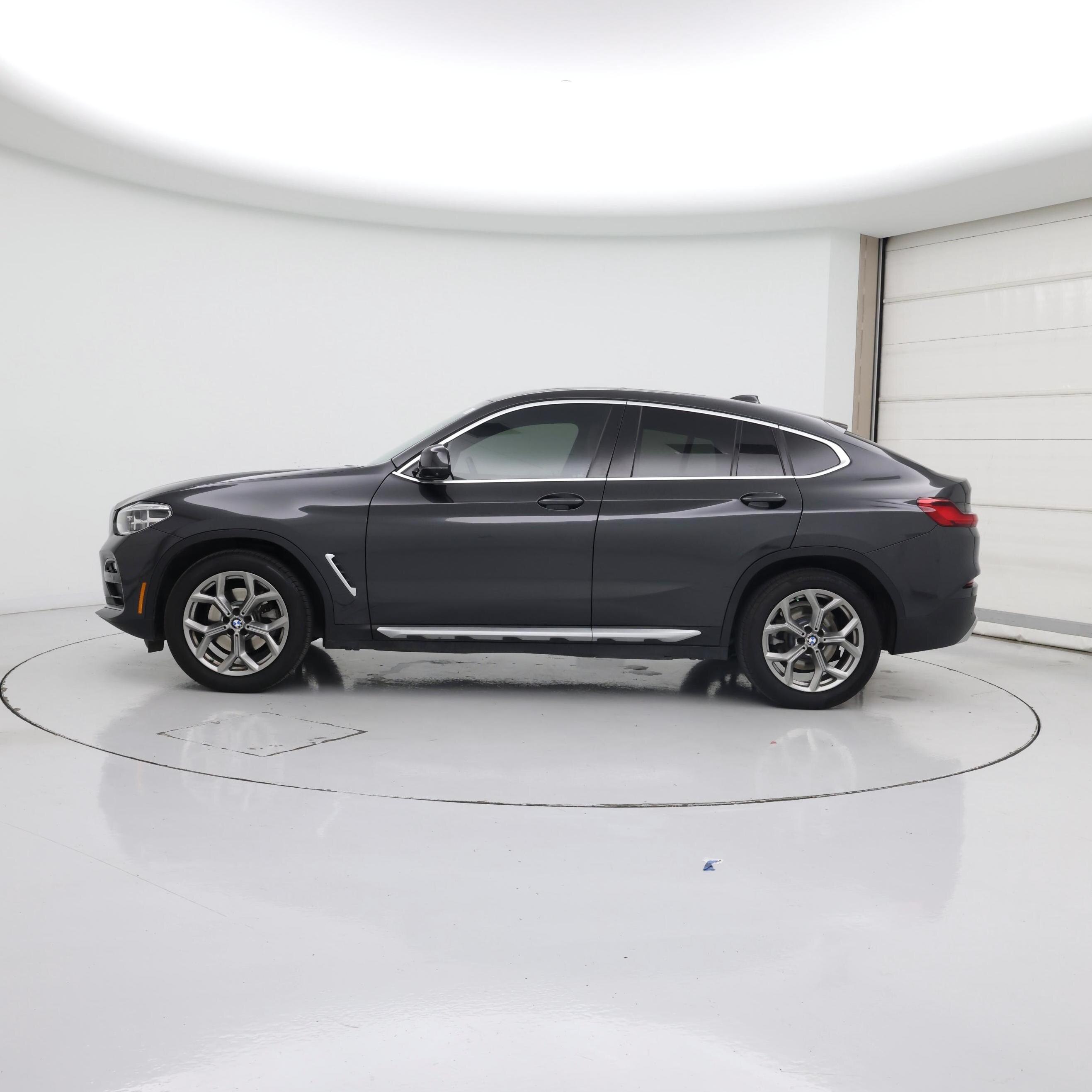 Thumbnail: 2021 BMW X4 - 3