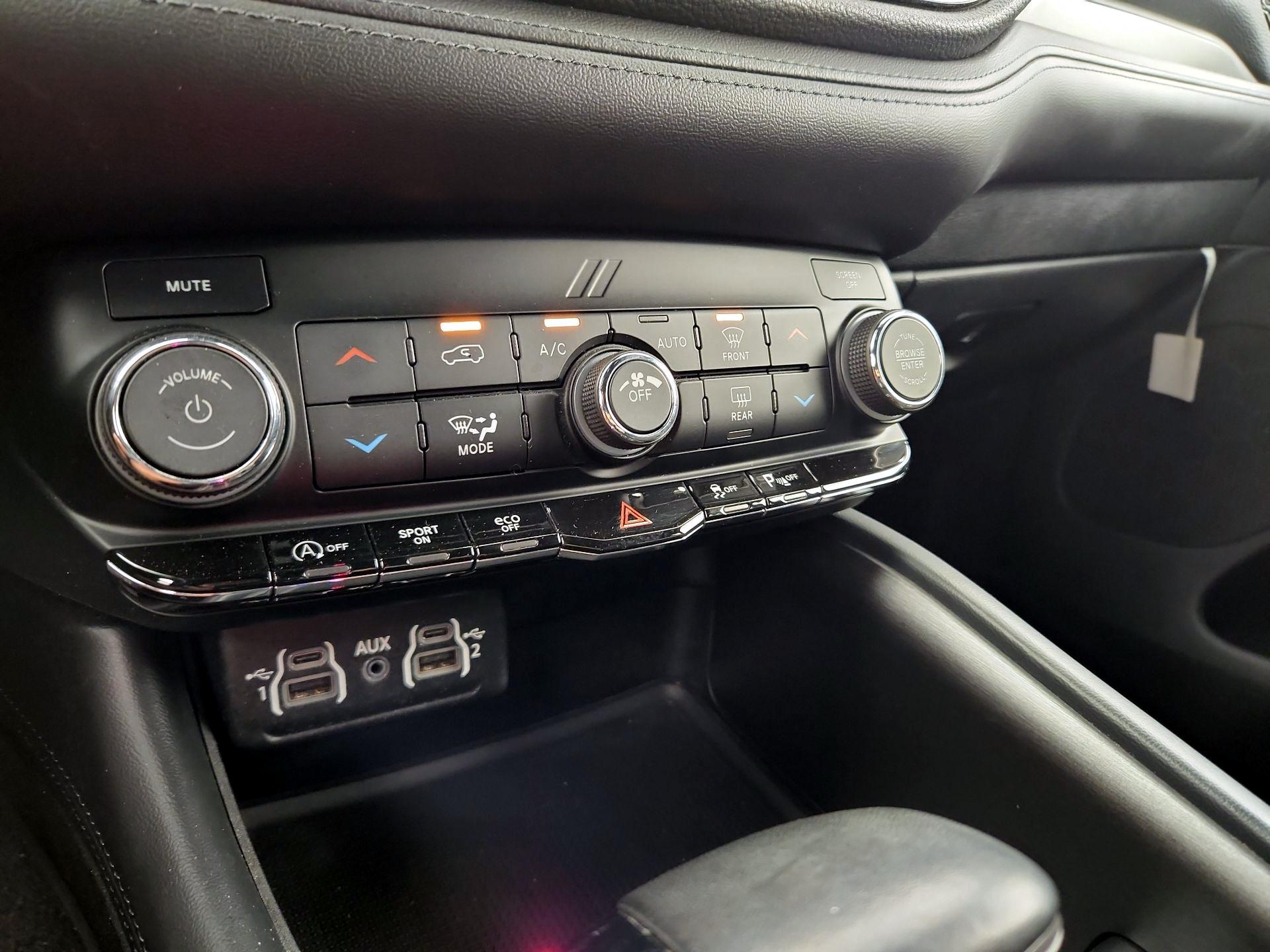 Thumbnail: 2023 Dodge Durango - 16