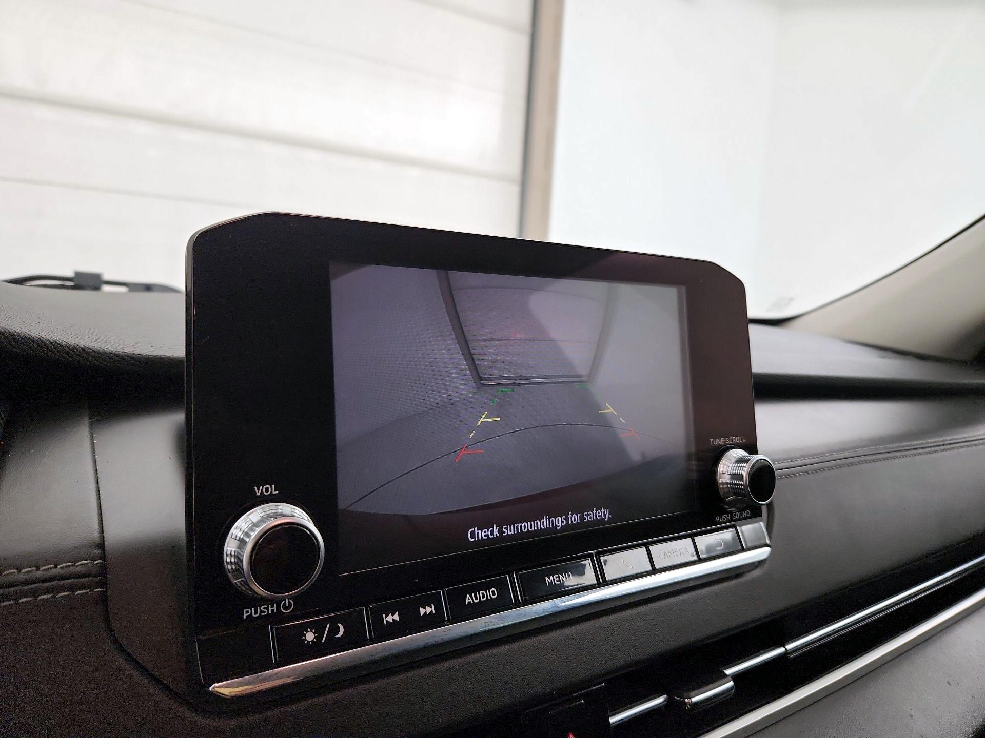 Thumbnail: 2023 Mitsubishi Outlander - 14