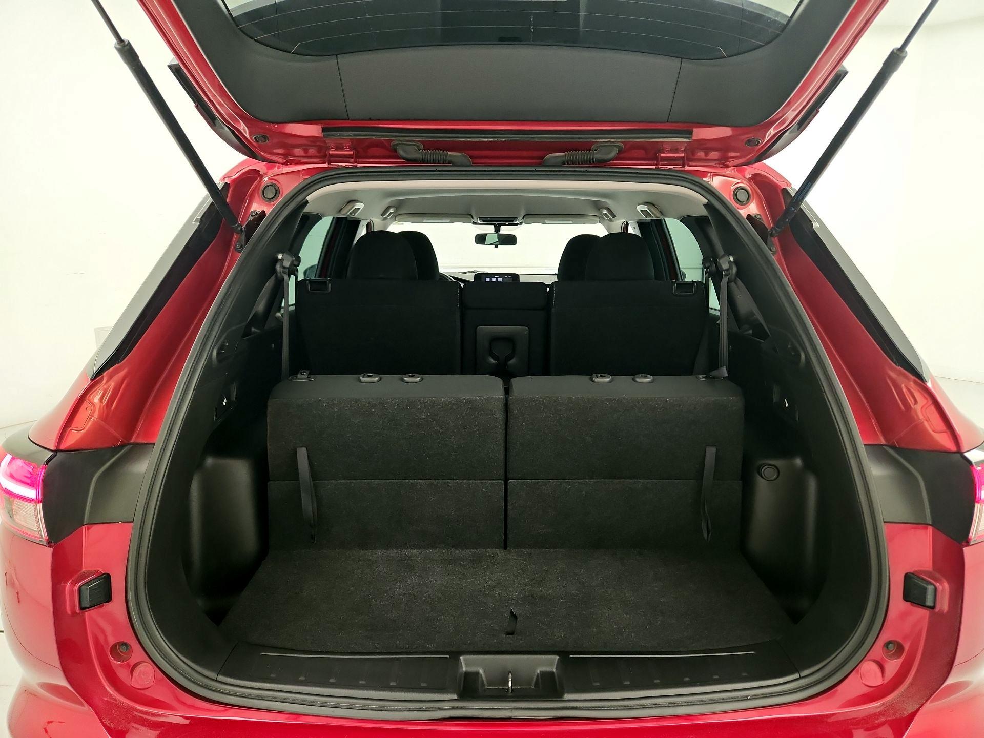 Thumbnail: 2023 Mitsubishi Outlander - 20