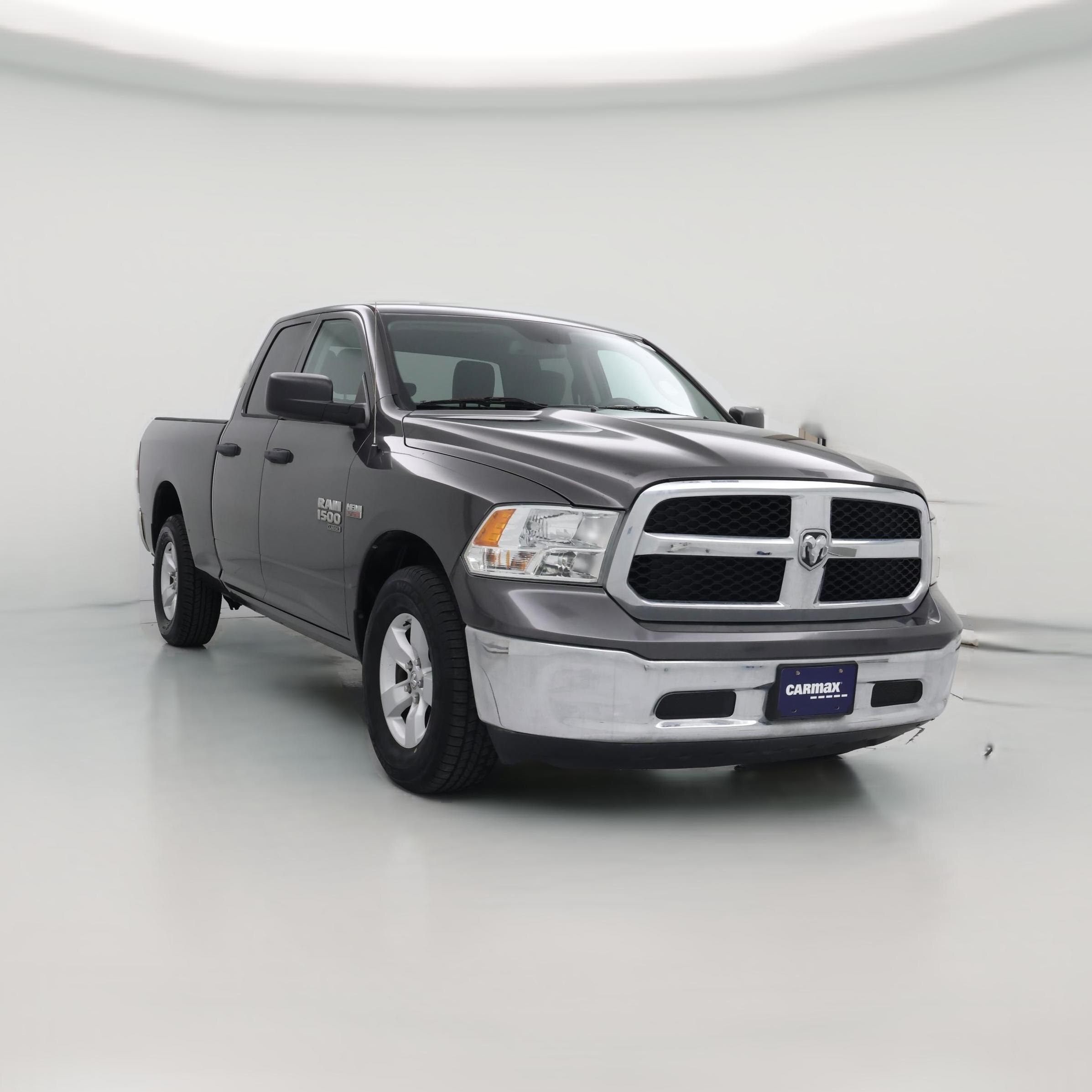 Thumbnail: 2020 RAM 1500 Classic - 1