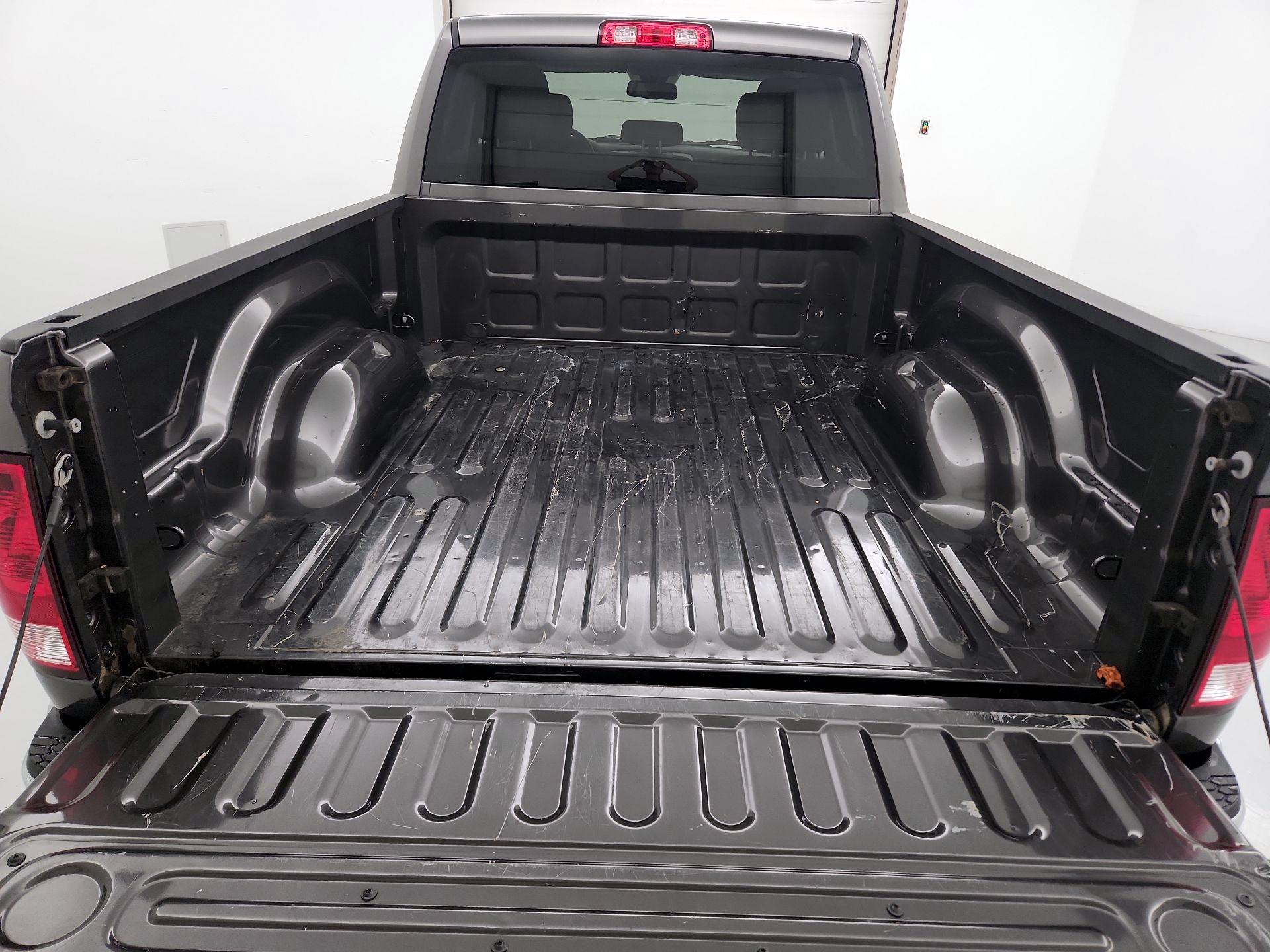 Thumbnail: 2020 RAM 1500 Classic - 20