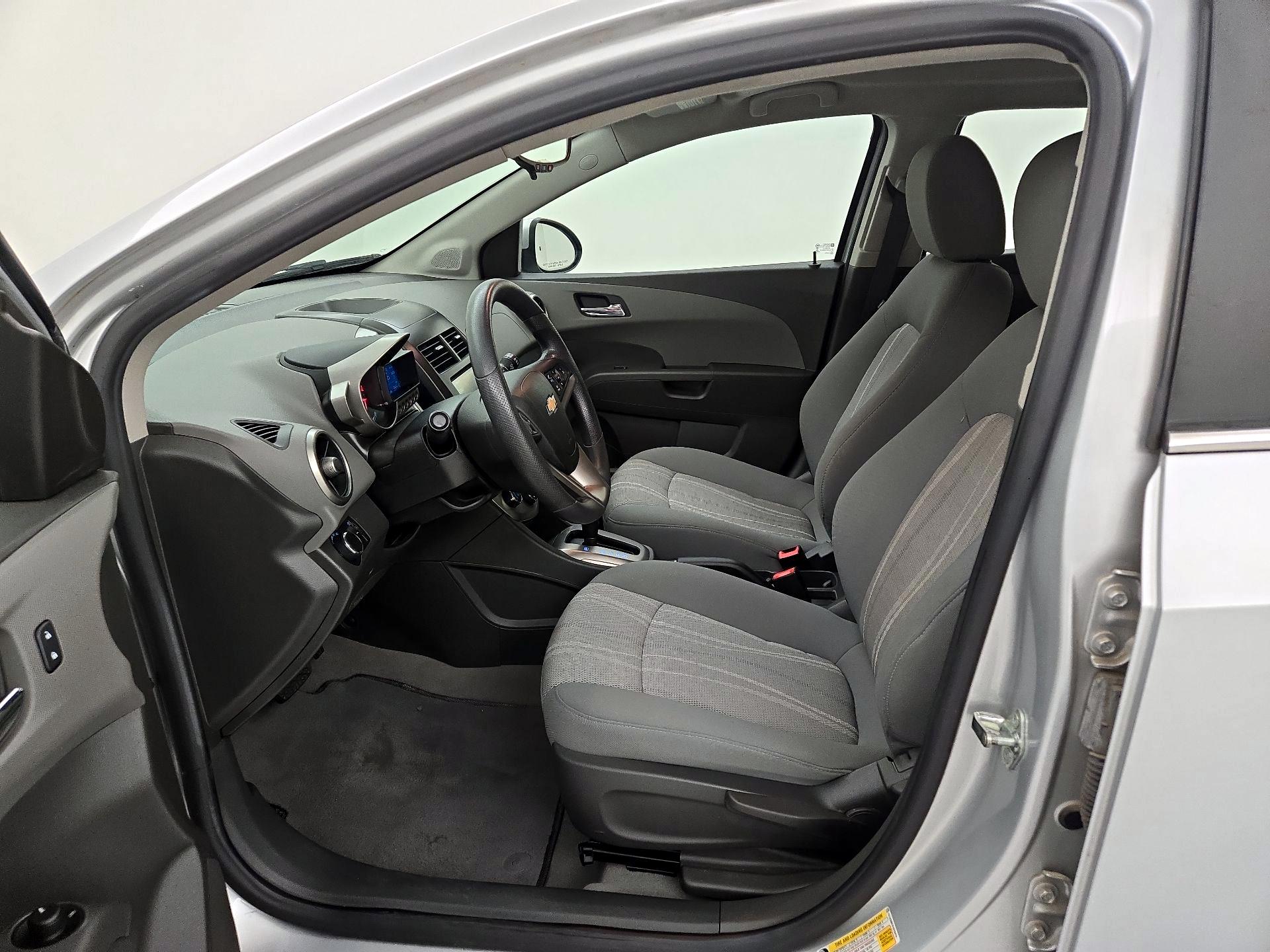 Thumbnail: 2015 Chevrolet Sonic - 9