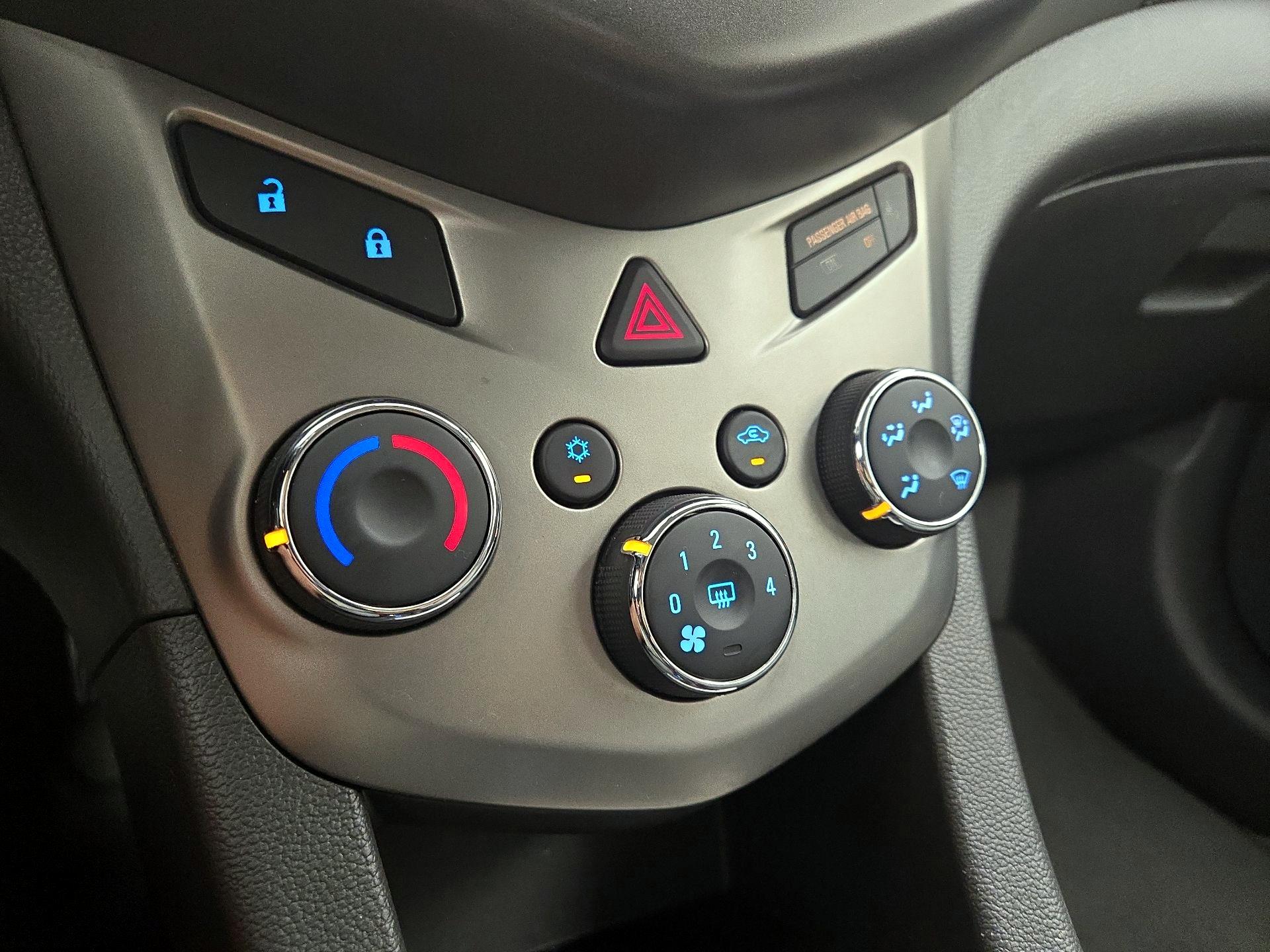 Thumbnail: 2015 Chevrolet Sonic - 14