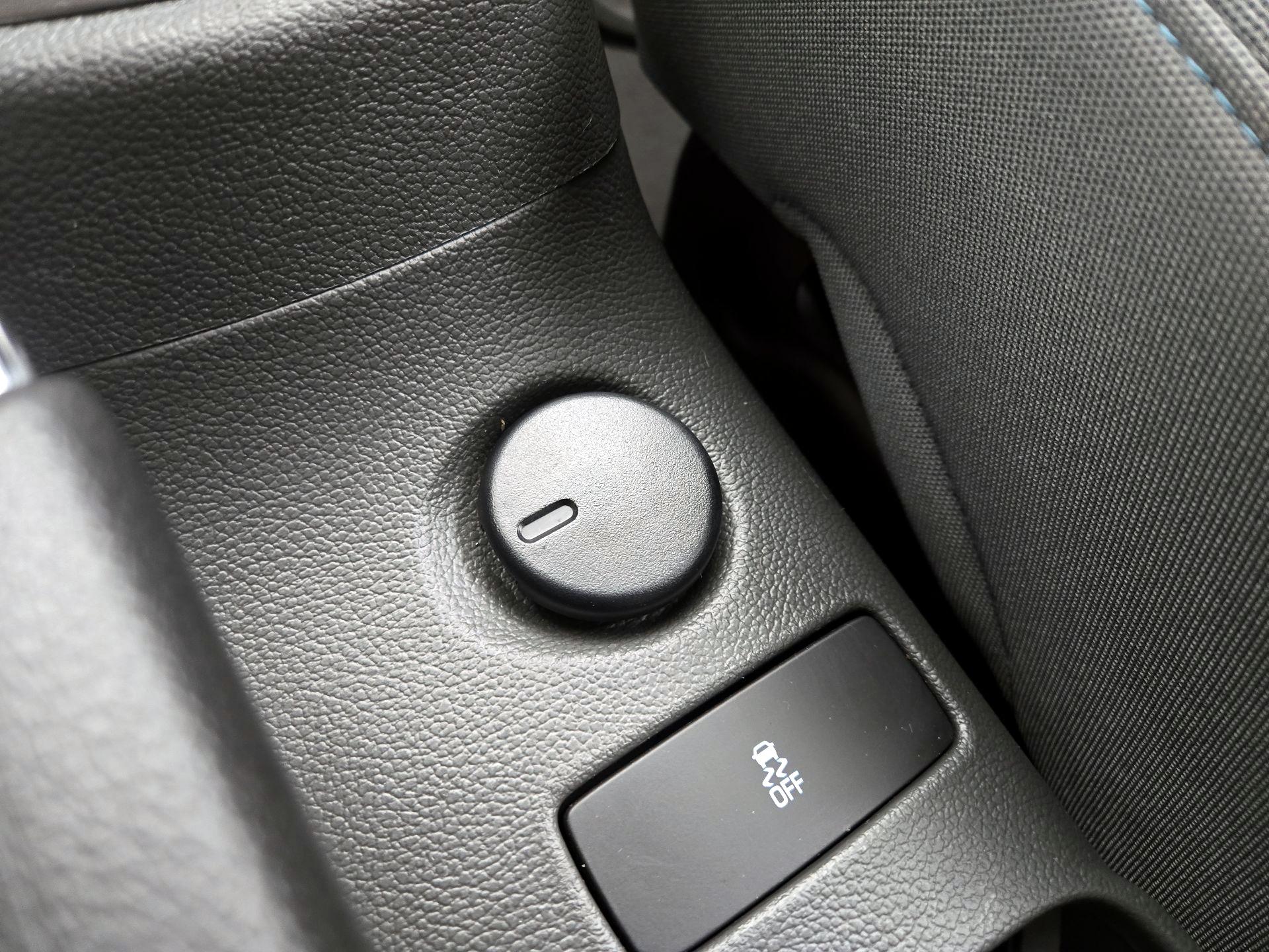 Thumbnail: 2015 Chevrolet Sonic - 16
