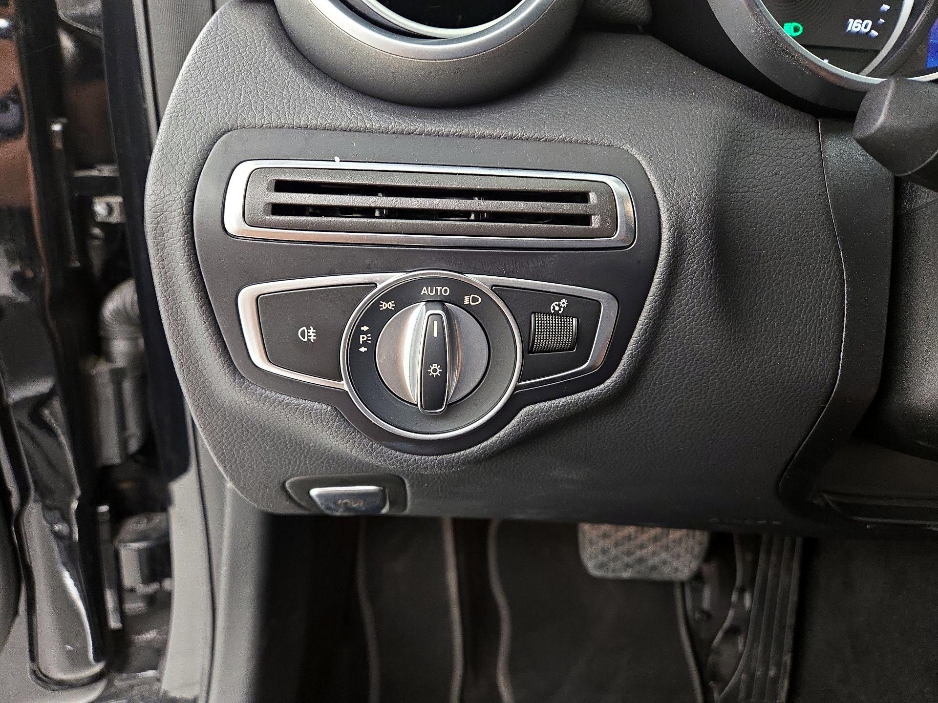Thumbnail: 2019 Mercedes-Benz C-Class - 13