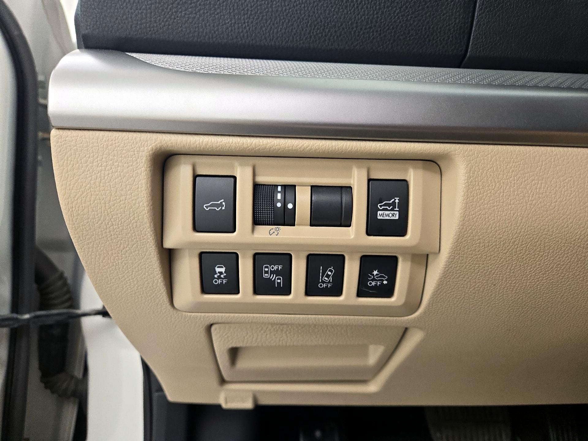 Thumbnail: 2018 Subaru Outback - 13