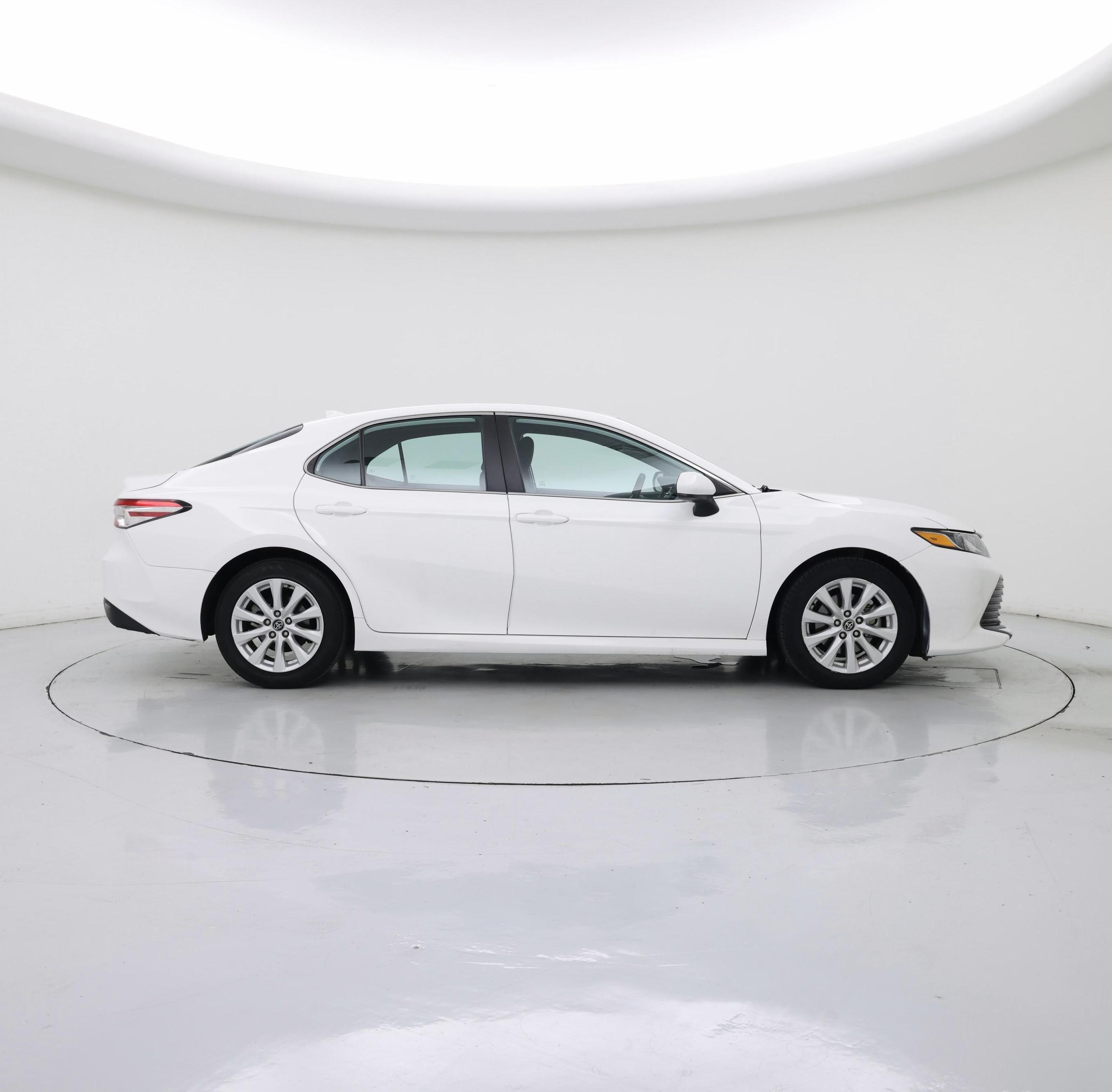 Thumbnail: 2020 Toyota Camry - 7