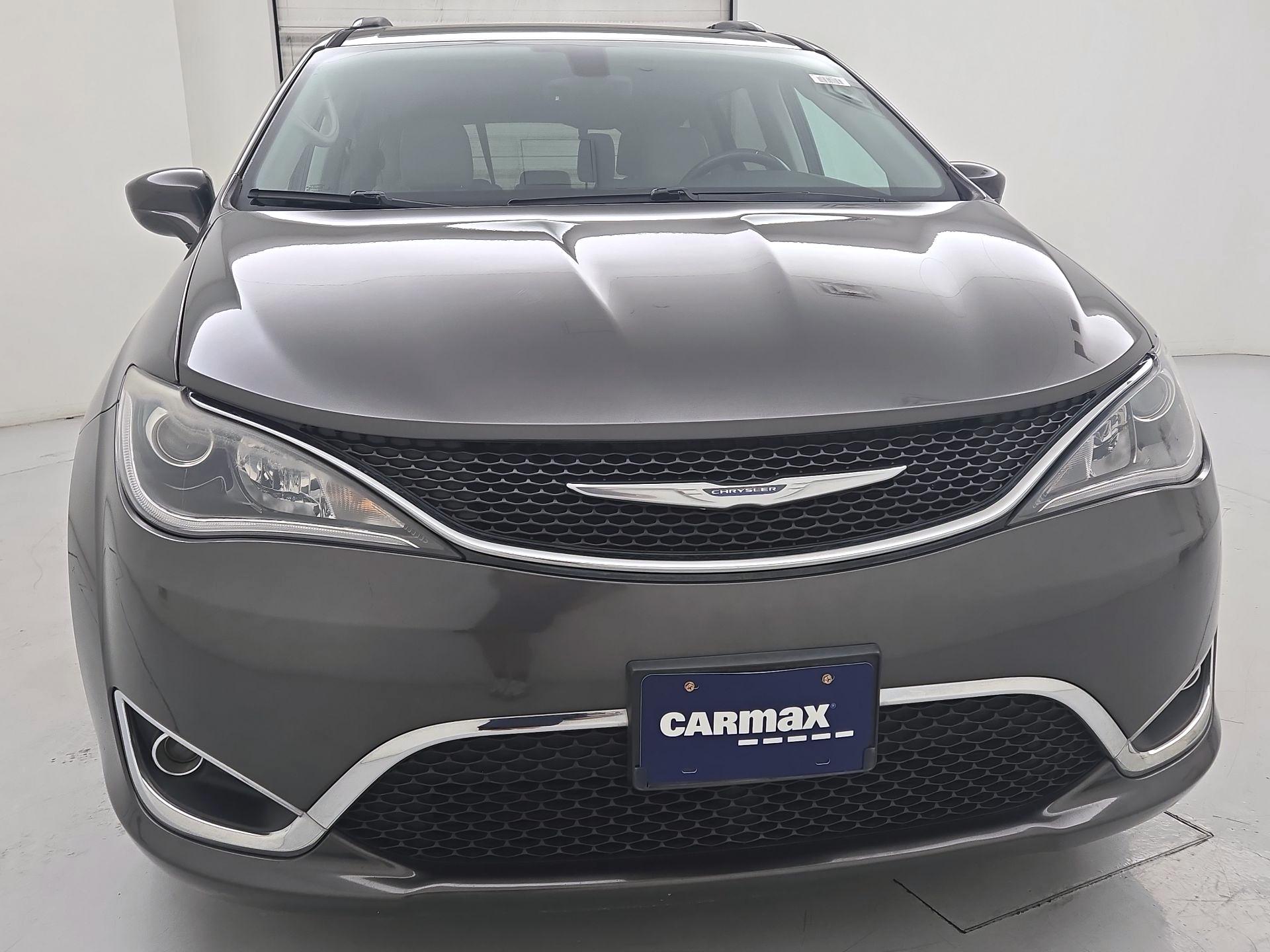 Thumbnail: 2018 Chrysler Pacifica - 2