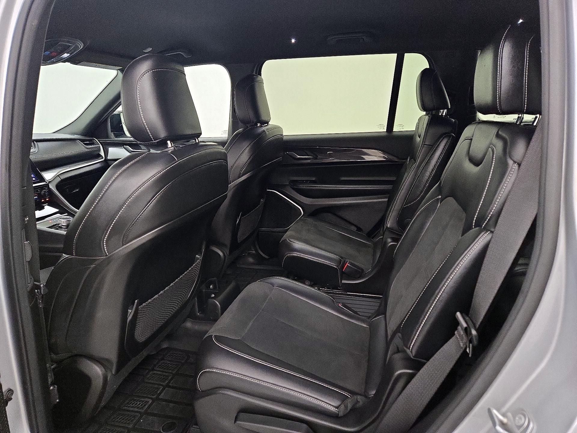 Thumbnail: 2021 Jeep Grand Cherokee L - 19