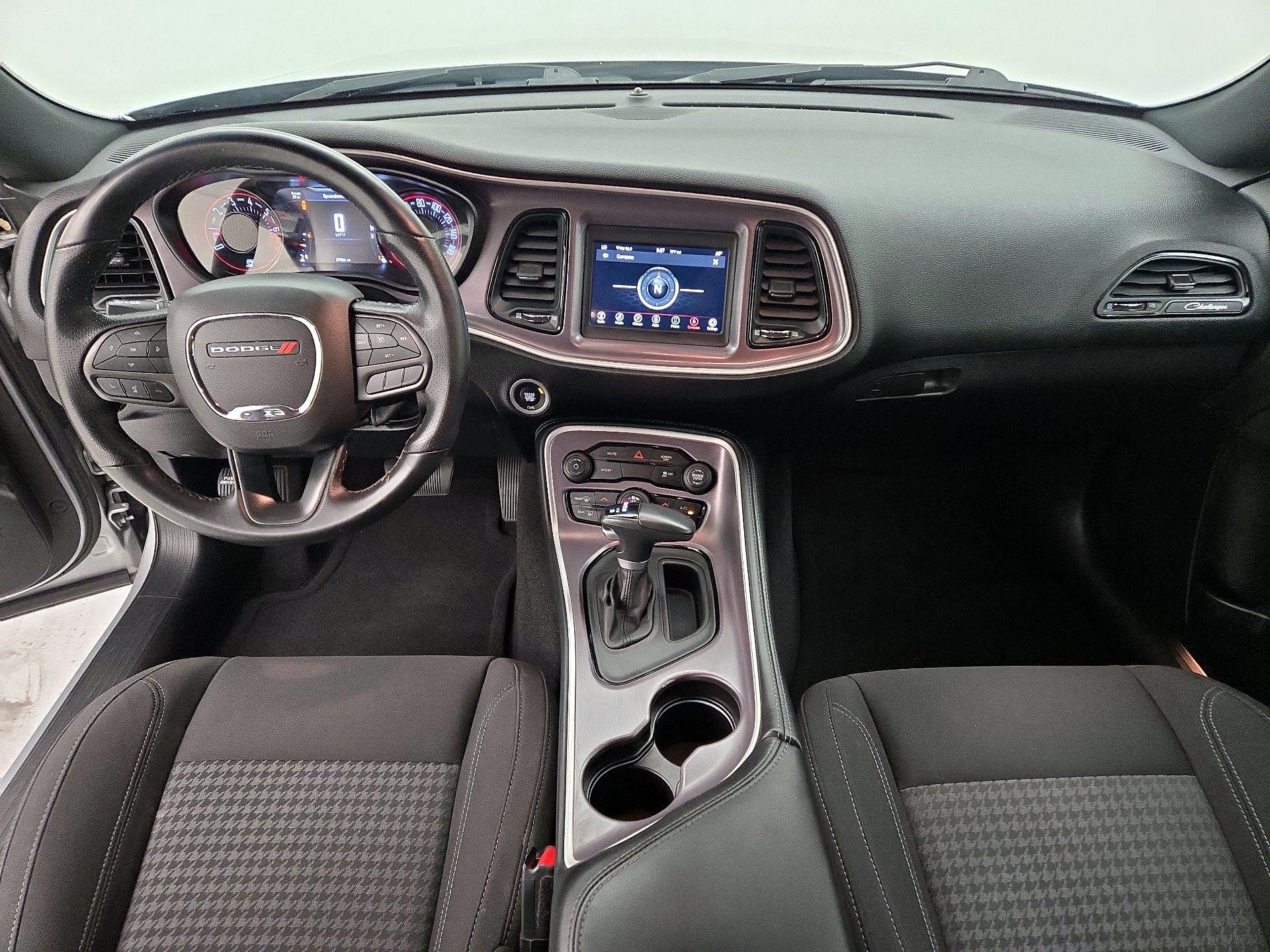 Thumbnail: 2022 Dodge Challenger - 9