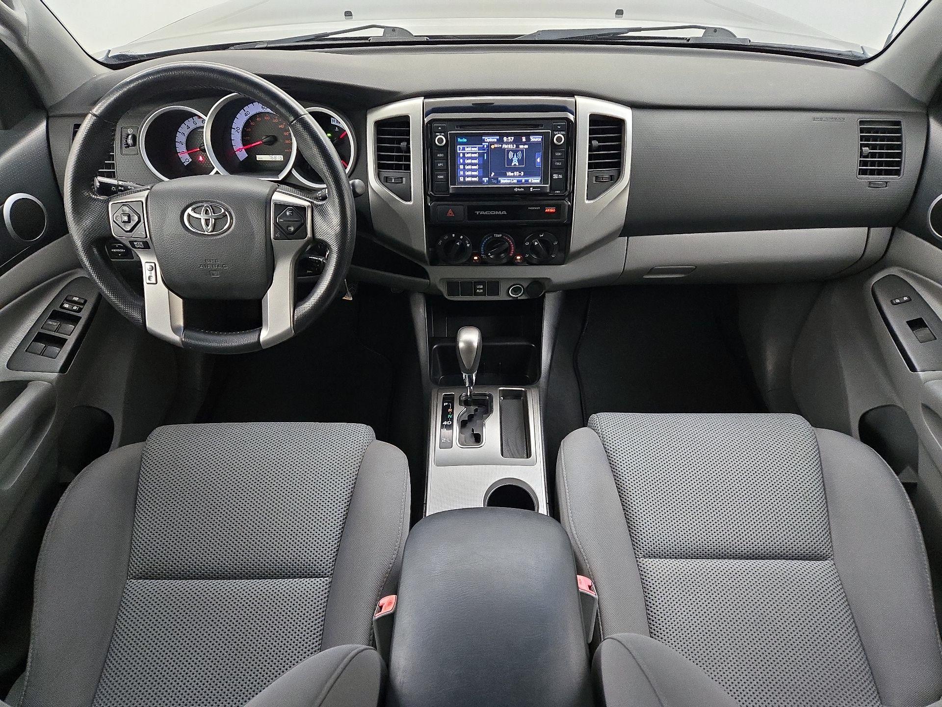Thumbnail: 2015 Toyota Tacoma - 9