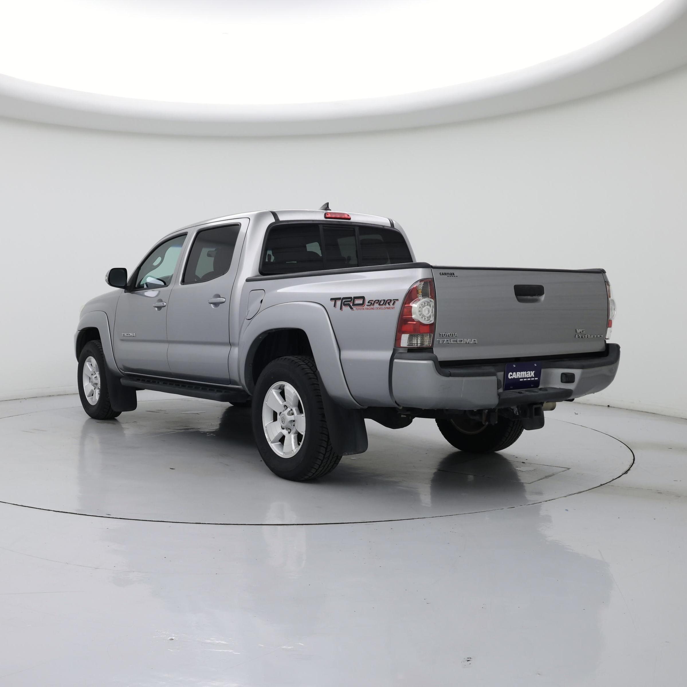 Thumbnail: 2015 Toyota Tacoma - 2