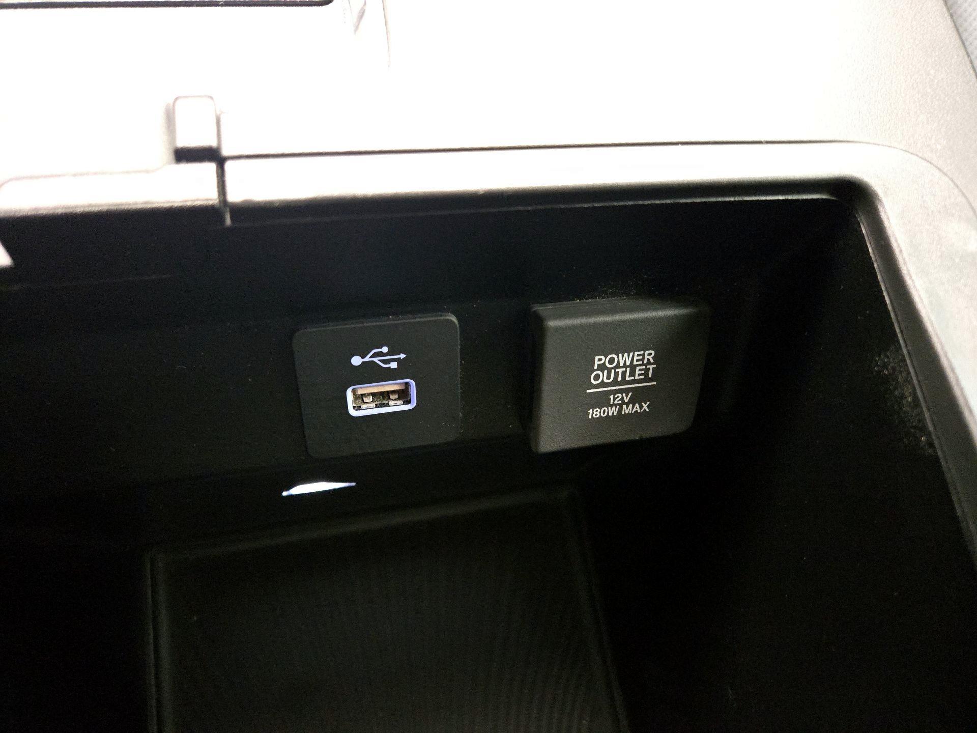 Thumbnail: 2023 Acura MDX - 19