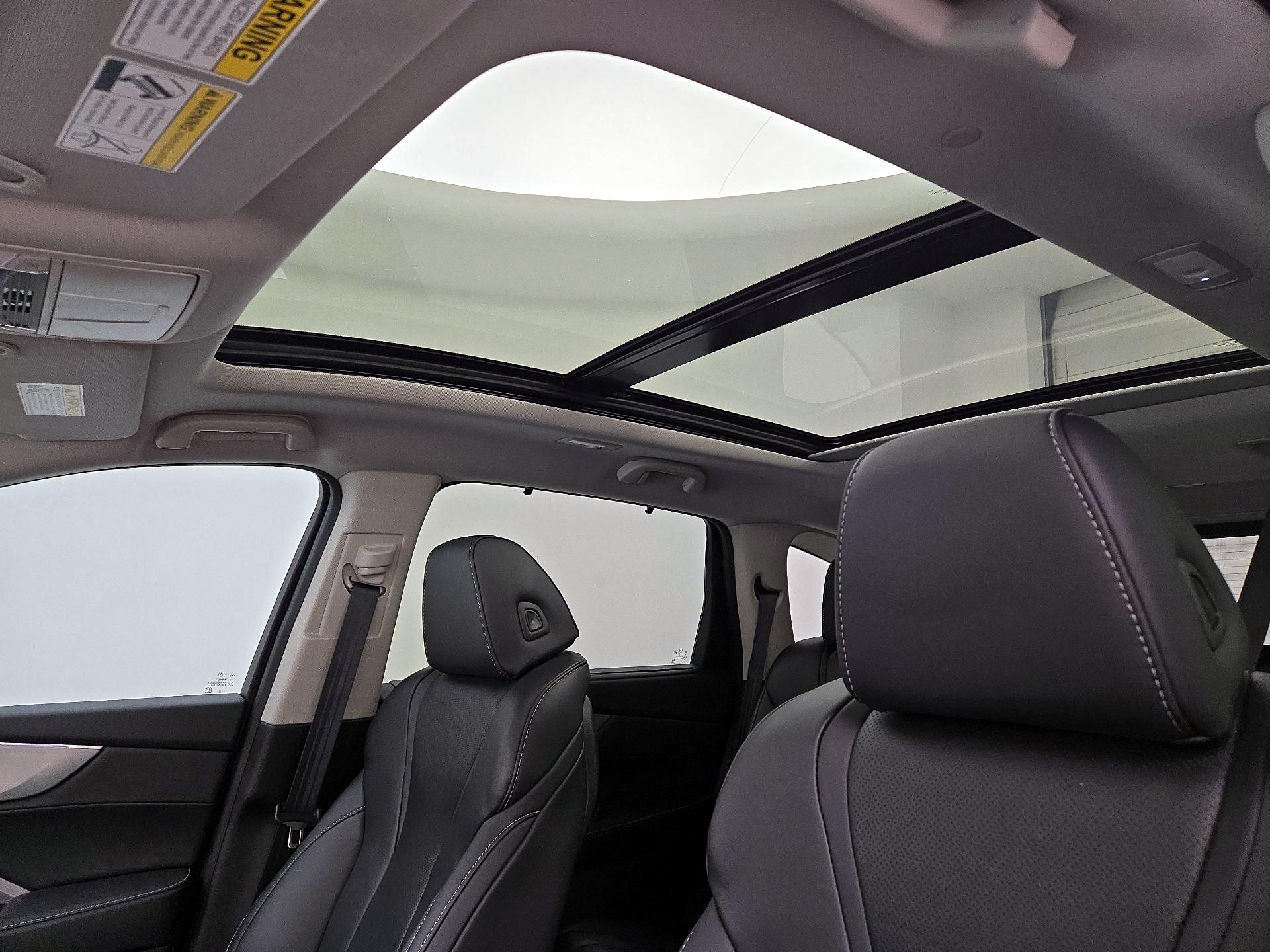 Thumbnail: 2023 Acura MDX - 20