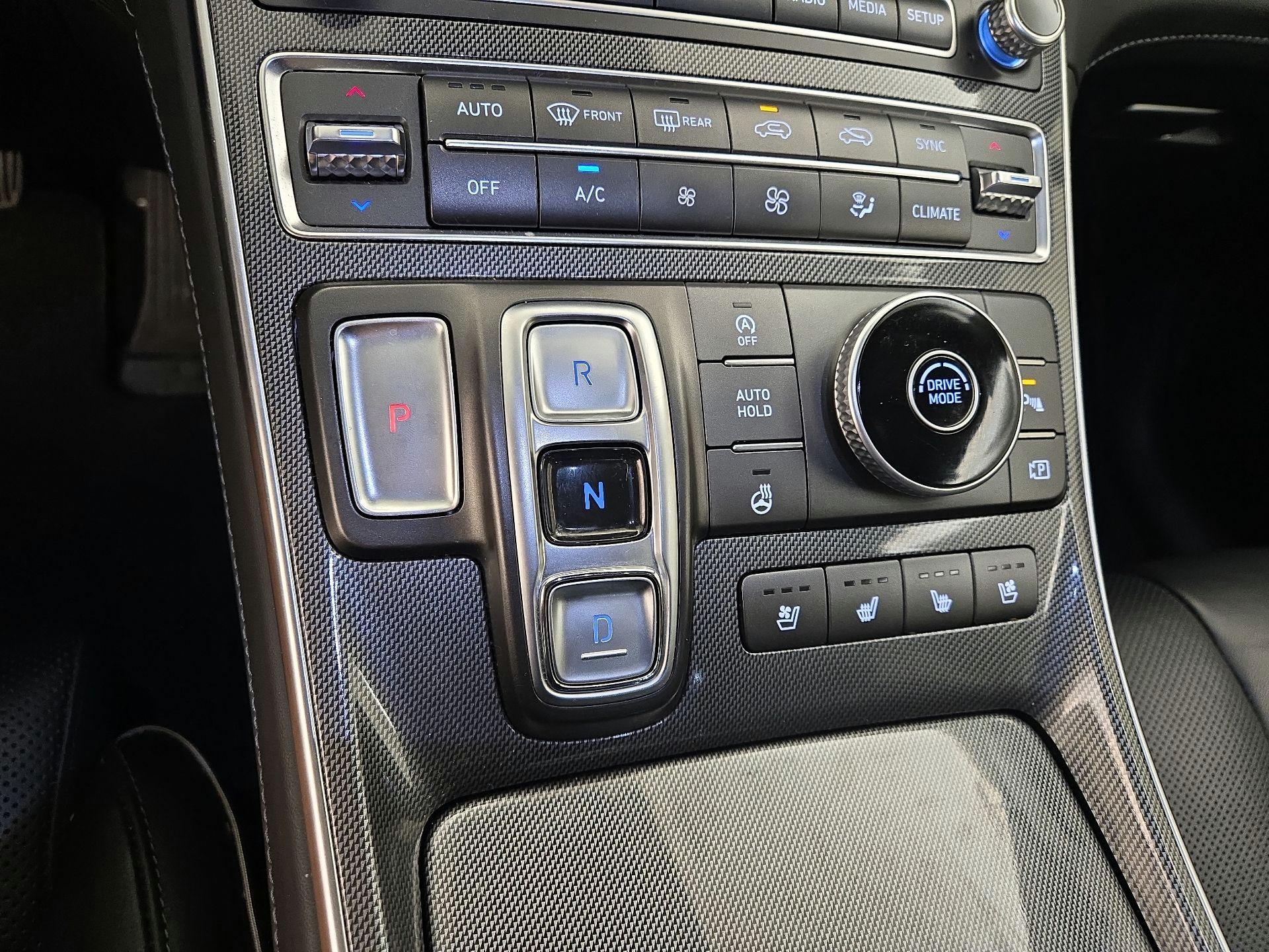 Thumbnail: 2021 Hyundai Santa Fe - 18