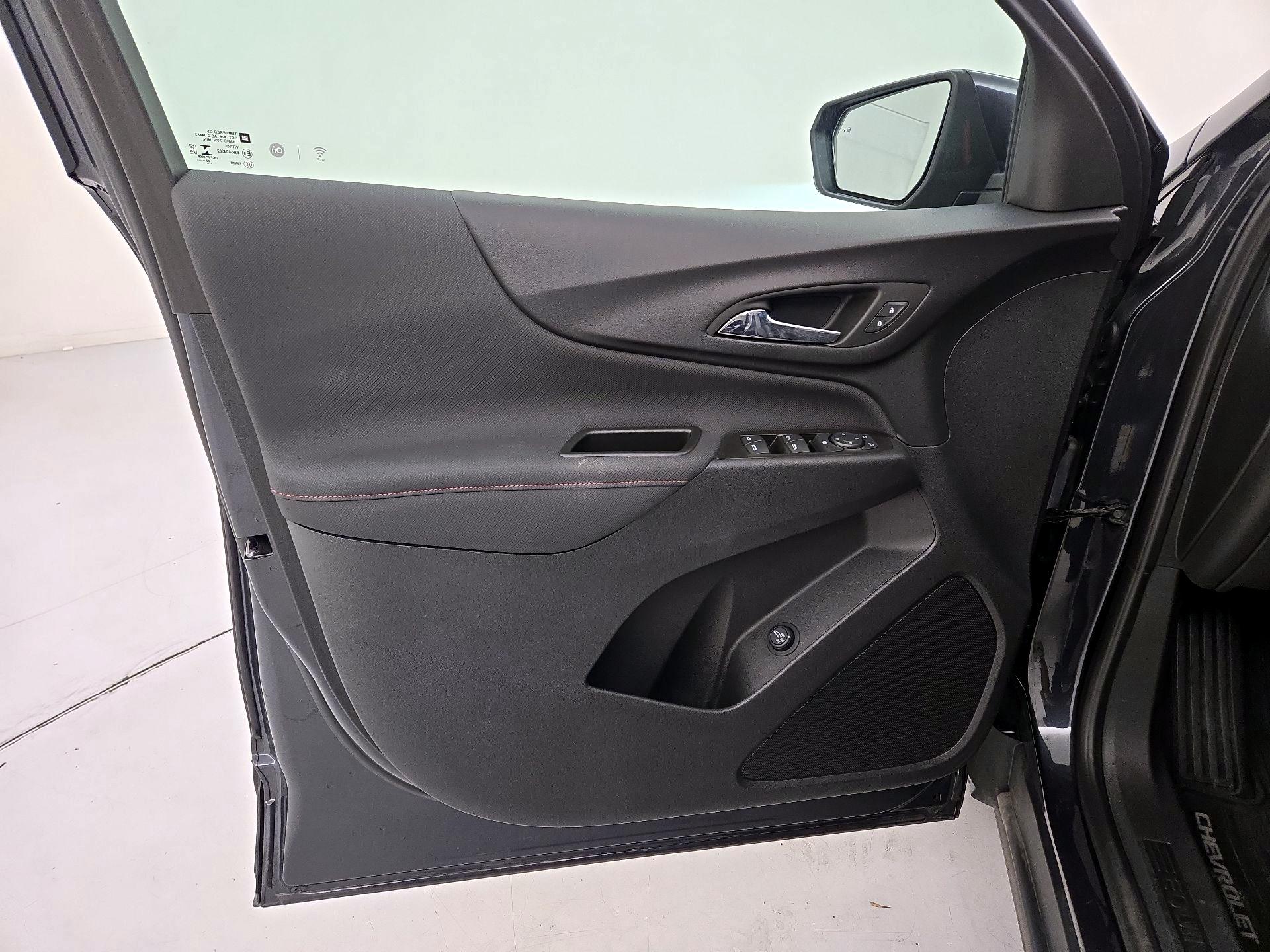 Thumbnail: 2022 Chevrolet Equinox - 12