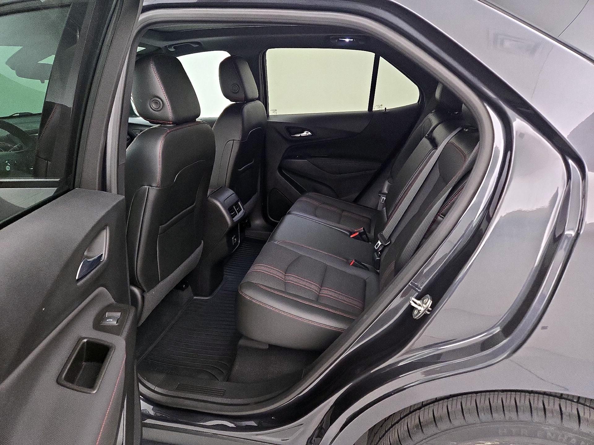 Thumbnail: 2022 Chevrolet Equinox - 20