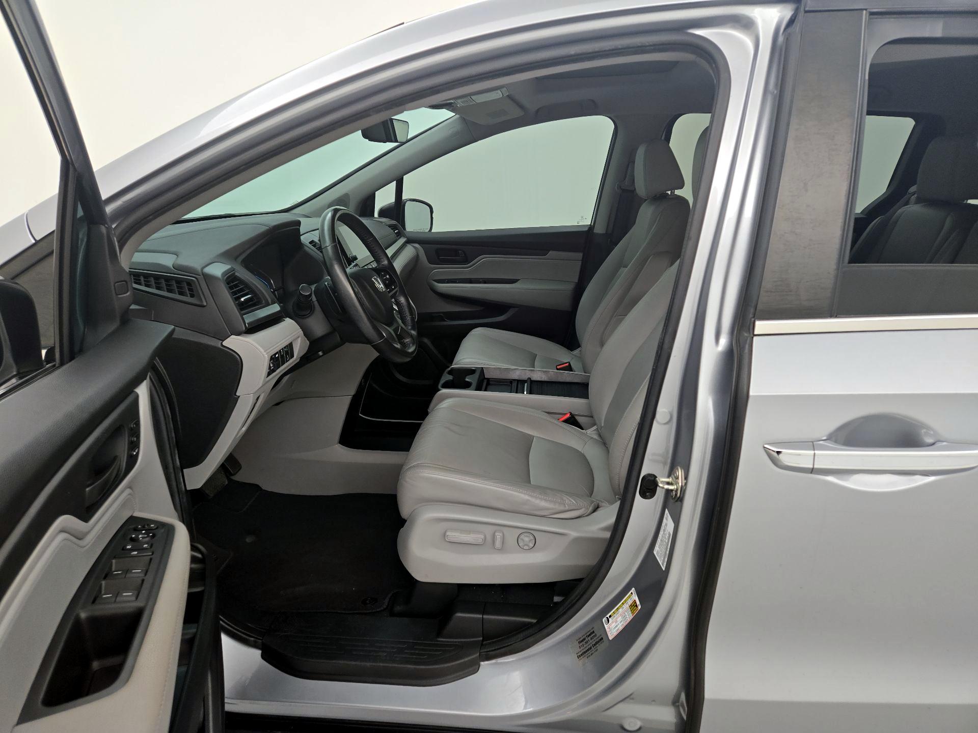Thumbnail: 2019 Honda Odyssey - 11