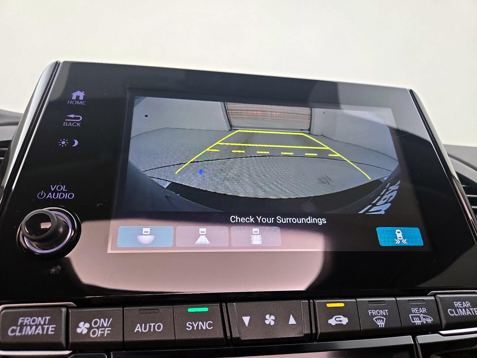 Thumbnail: 2019 Honda Odyssey - 14
