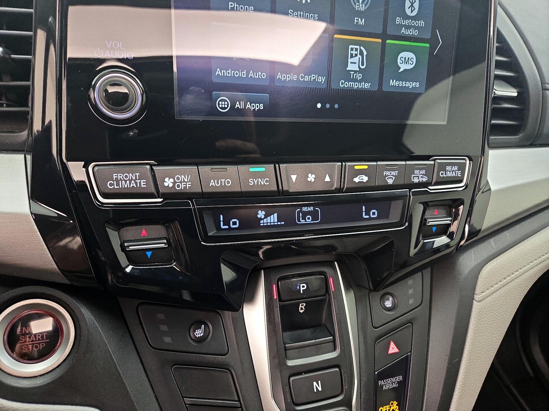 Thumbnail: 2019 Honda Odyssey - 16