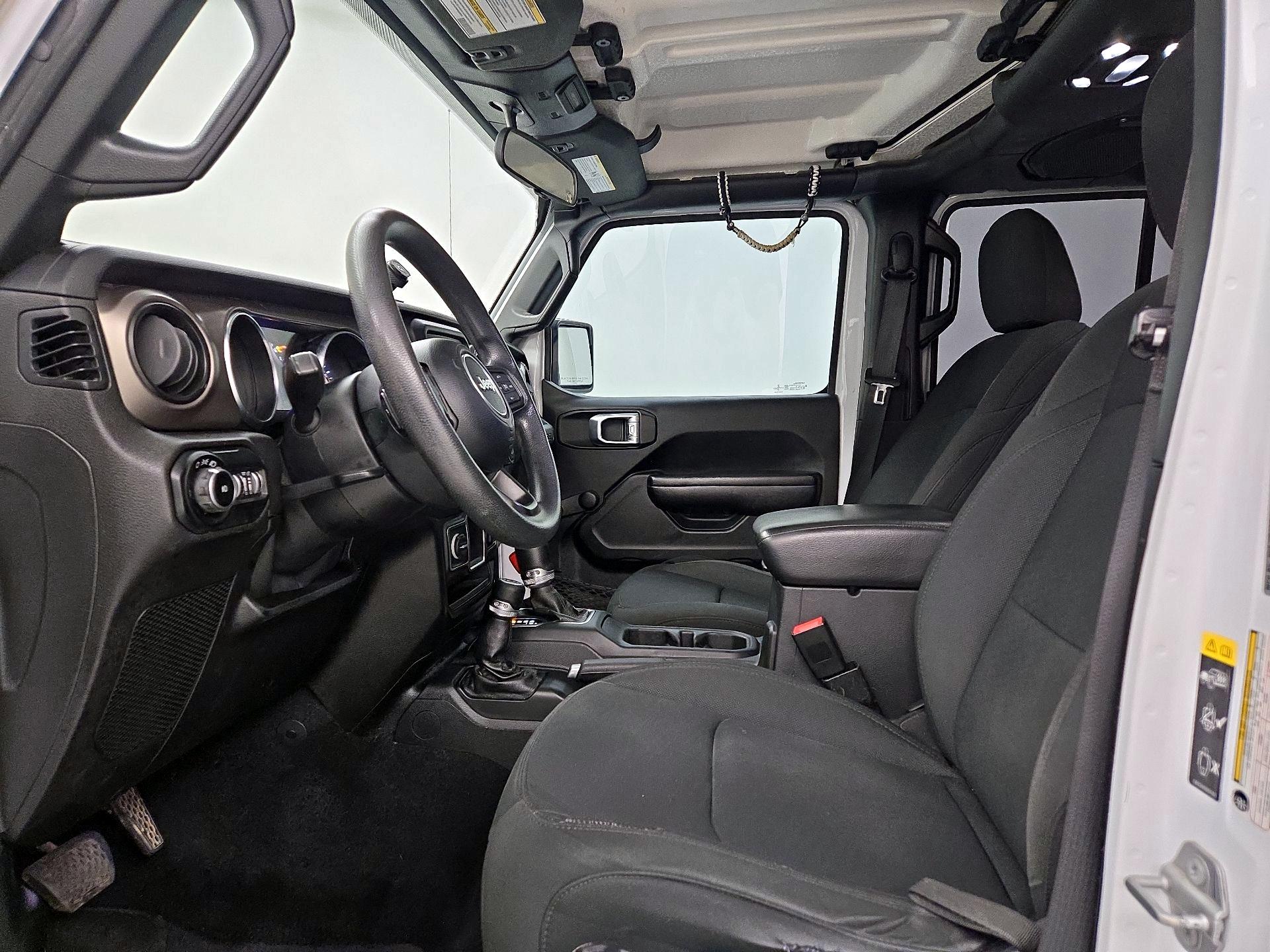 Thumbnail: 2020 Jeep Wrangler - 9