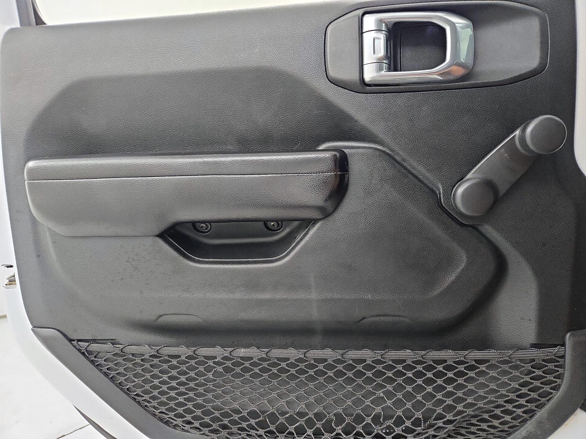 Thumbnail: 2020 Jeep Wrangler - 10