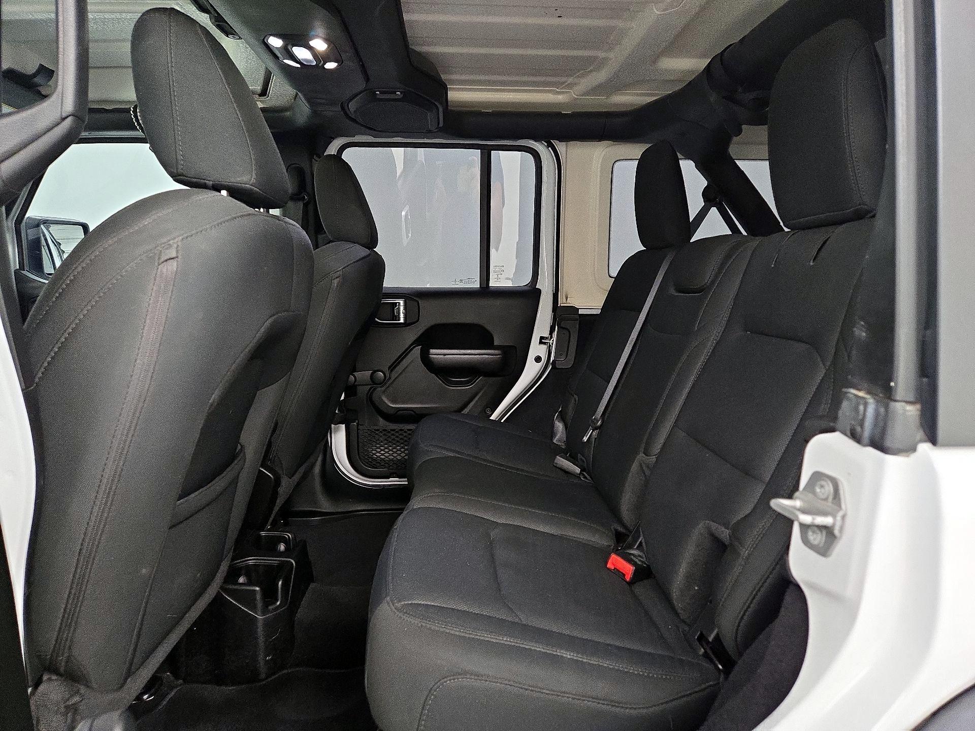 Thumbnail: 2020 Jeep Wrangler - 17