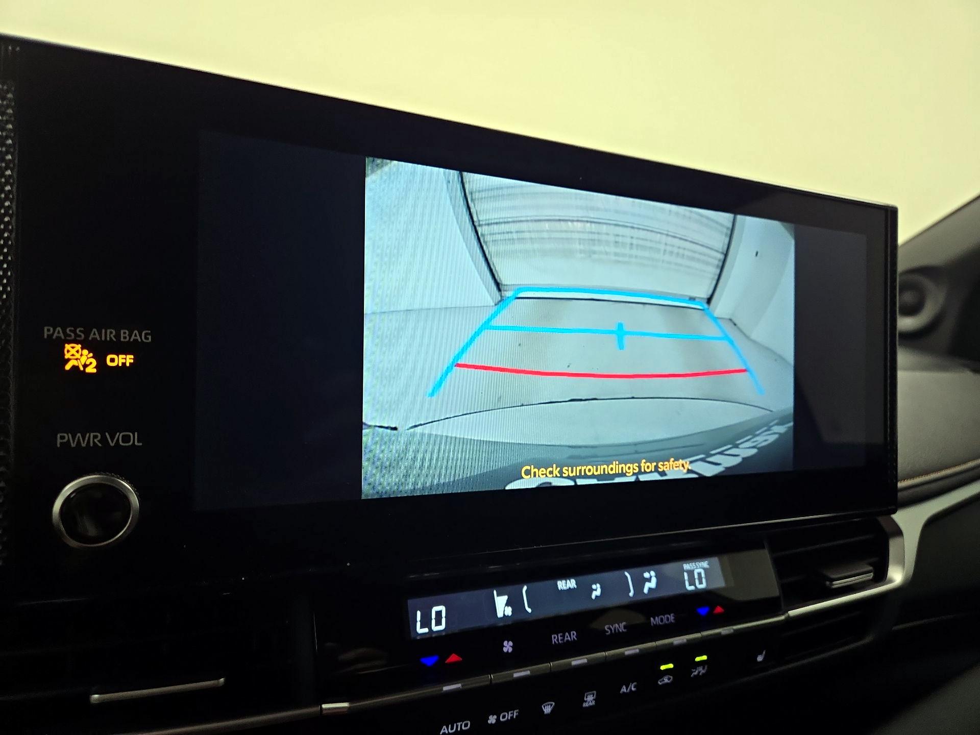 Thumbnail: 2025 Toyota Sienna - 14