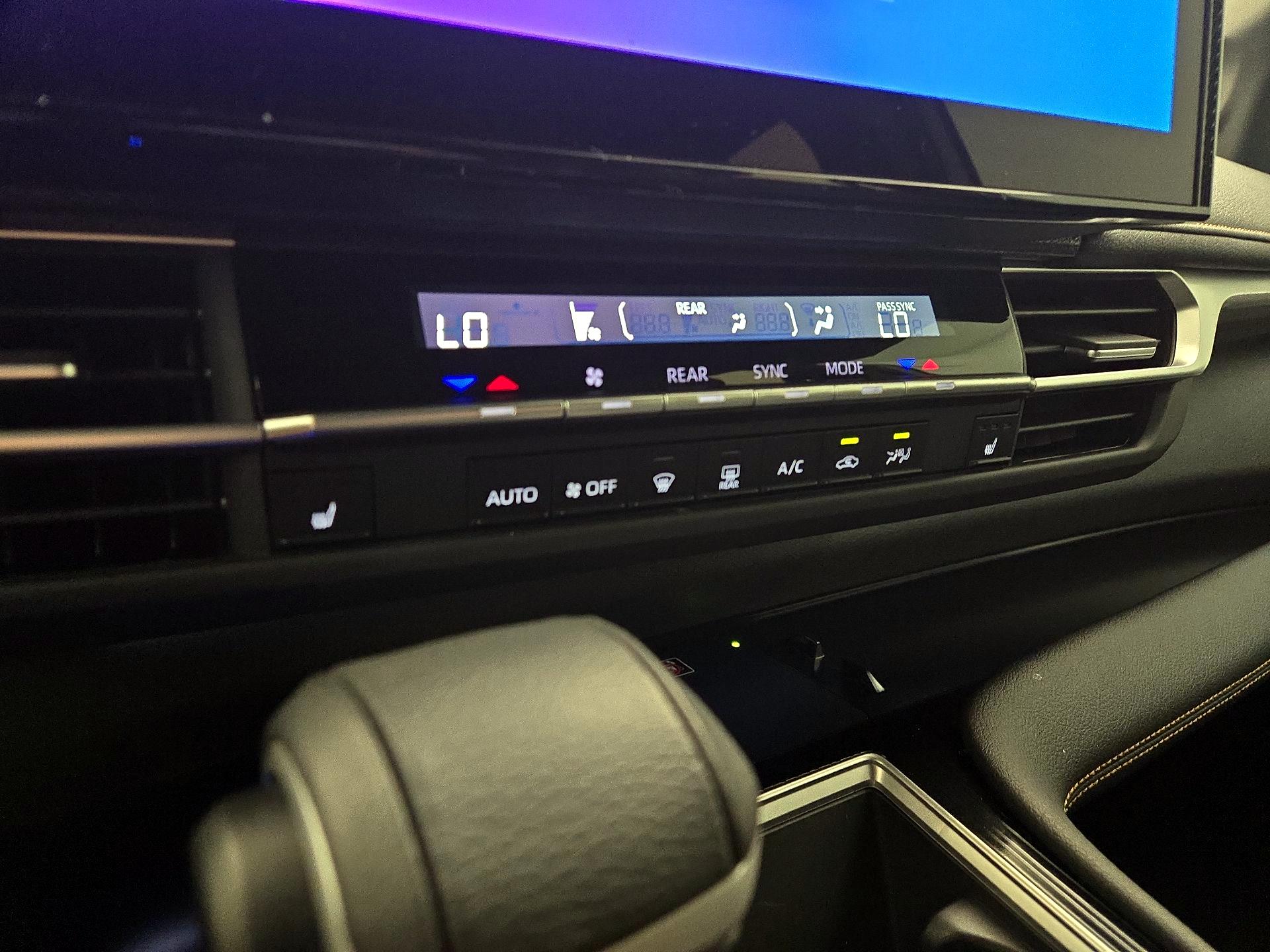 Thumbnail: 2025 Toyota Sienna - 16