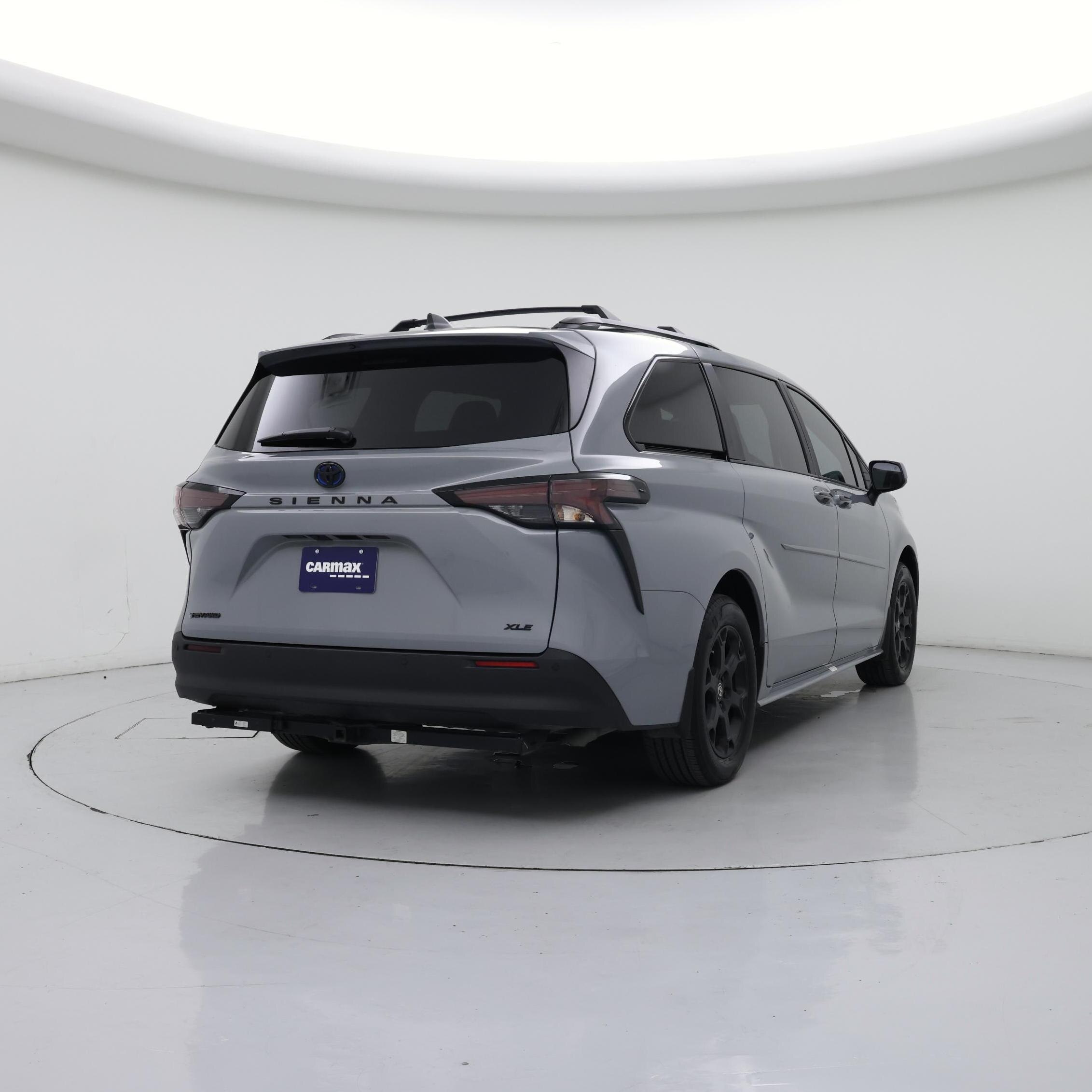 Thumbnail: 2025 Toyota Sienna - 8
