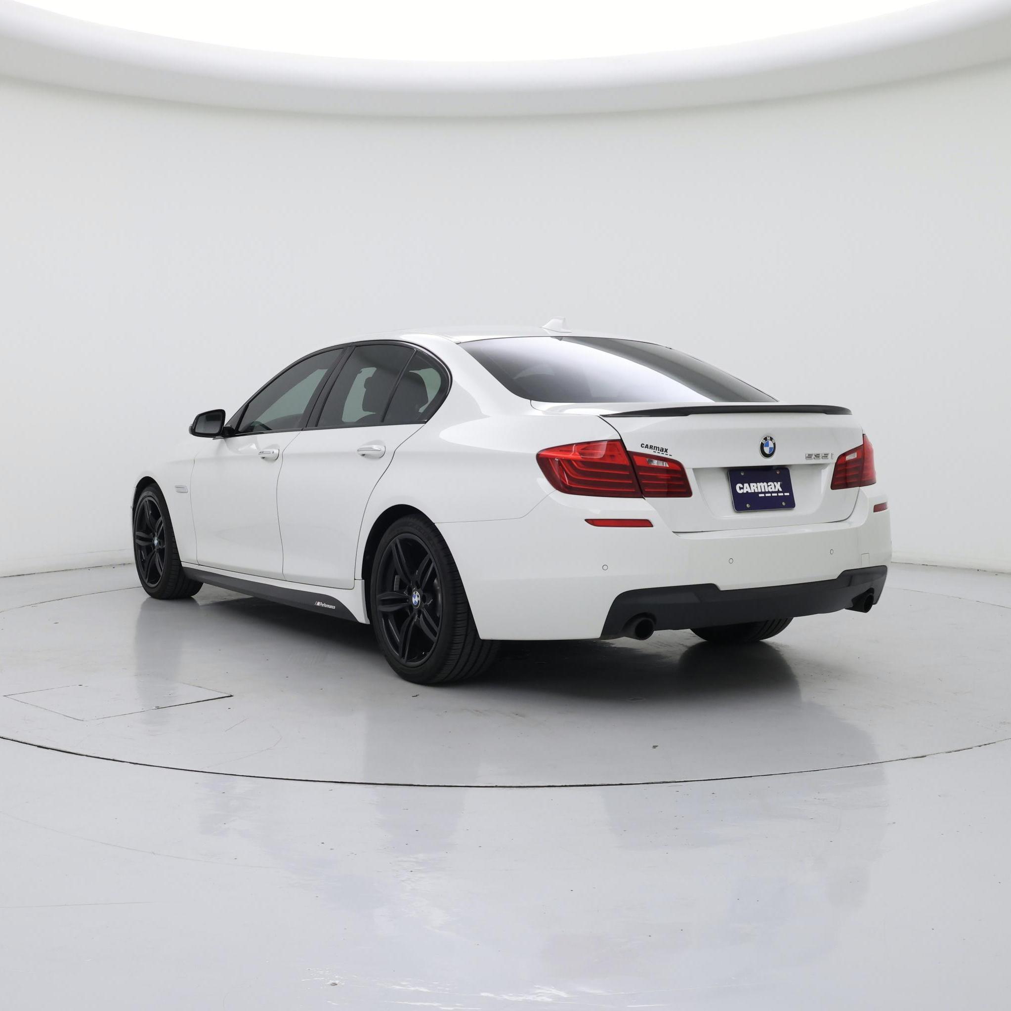 Thumbnail: 2016 BMW 5 Series - 2
