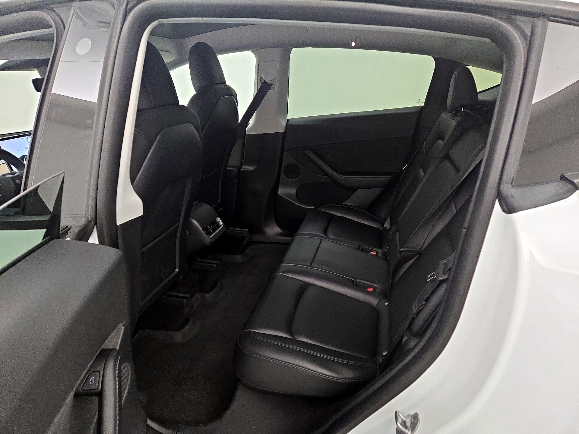 Thumbnail: 2022 Tesla Model Y - 19