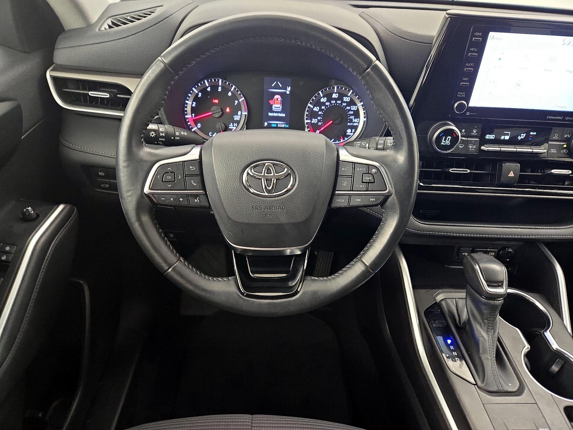 Thumbnail: 2021 Toyota Highlander - 10