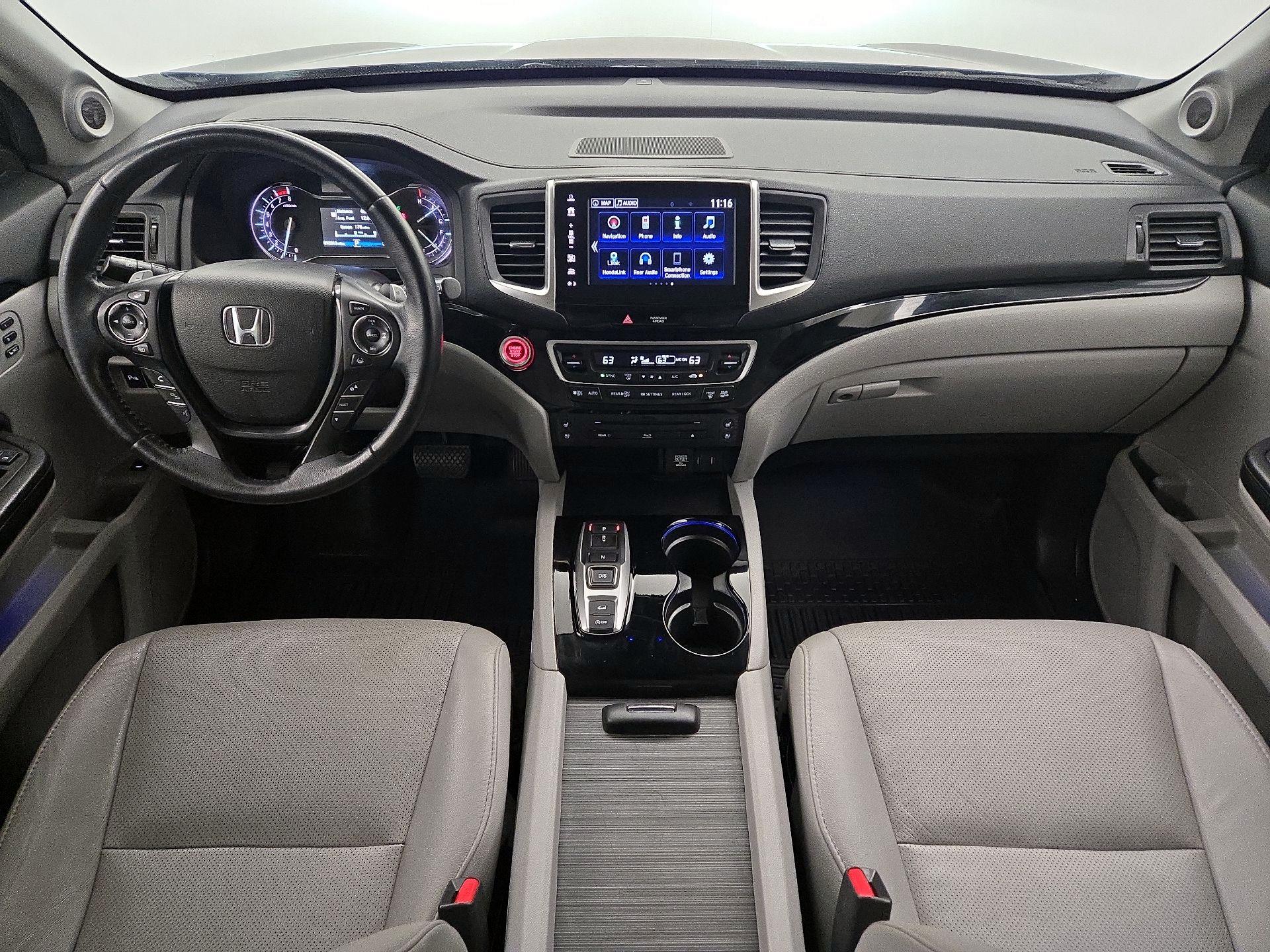 Thumbnail: 2017 Honda Pilot - 9