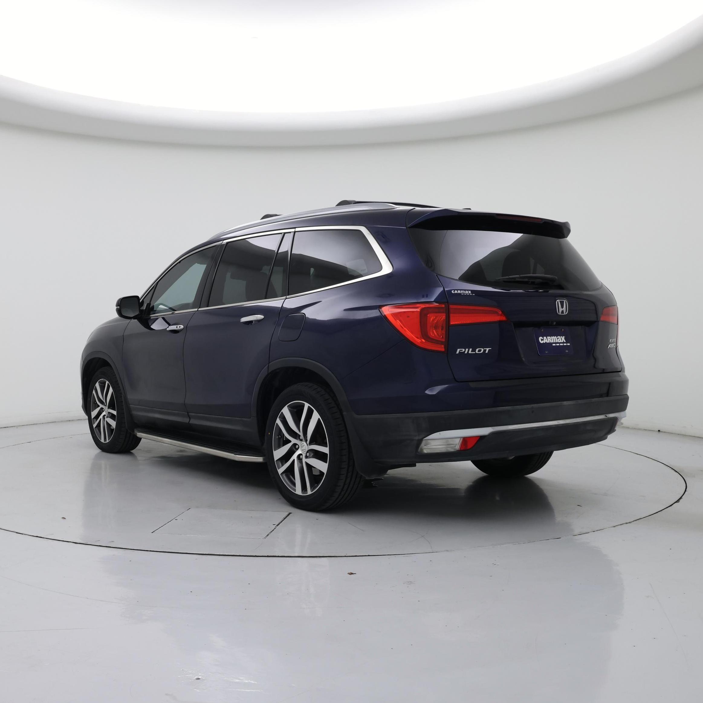 Thumbnail: 2017 Honda Pilot - 2