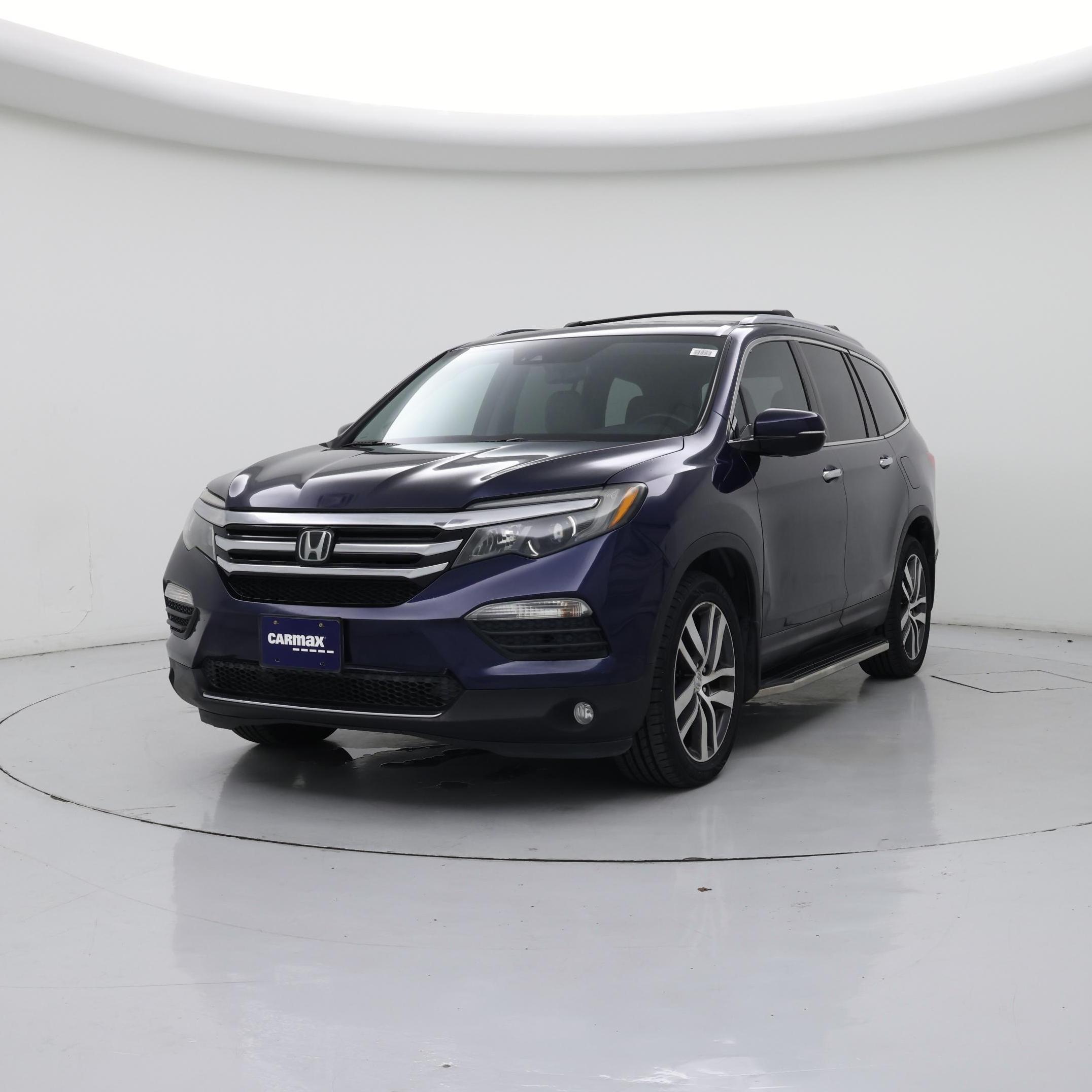 Thumbnail: 2017 Honda Pilot - 4